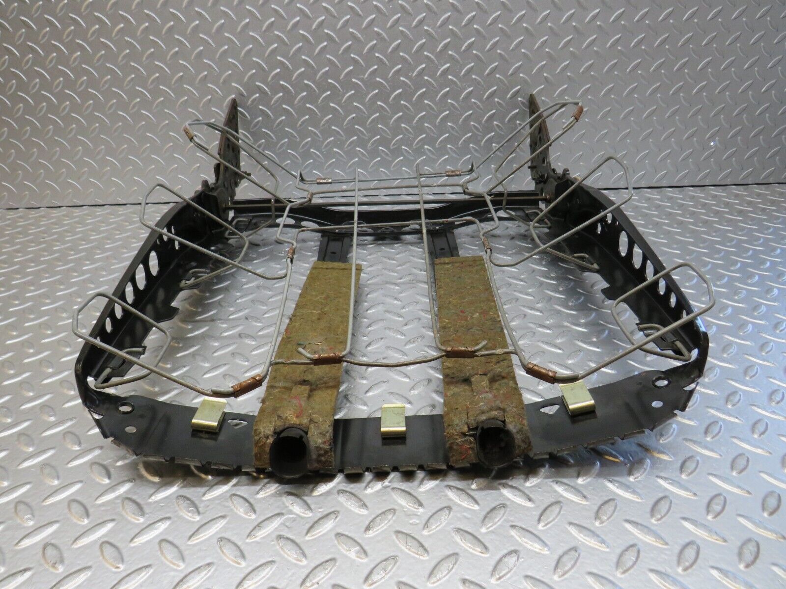 33892 Mercedes-Benz C123 230CE Coupe Front Right Driver Seat Backrest