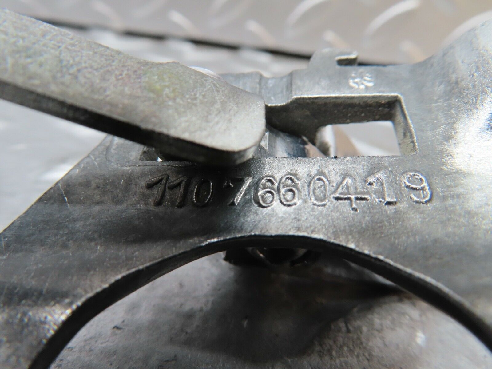 20841 Mercedes-Benz W114 250CE Coupe Right Interior Door Handle 1107660419