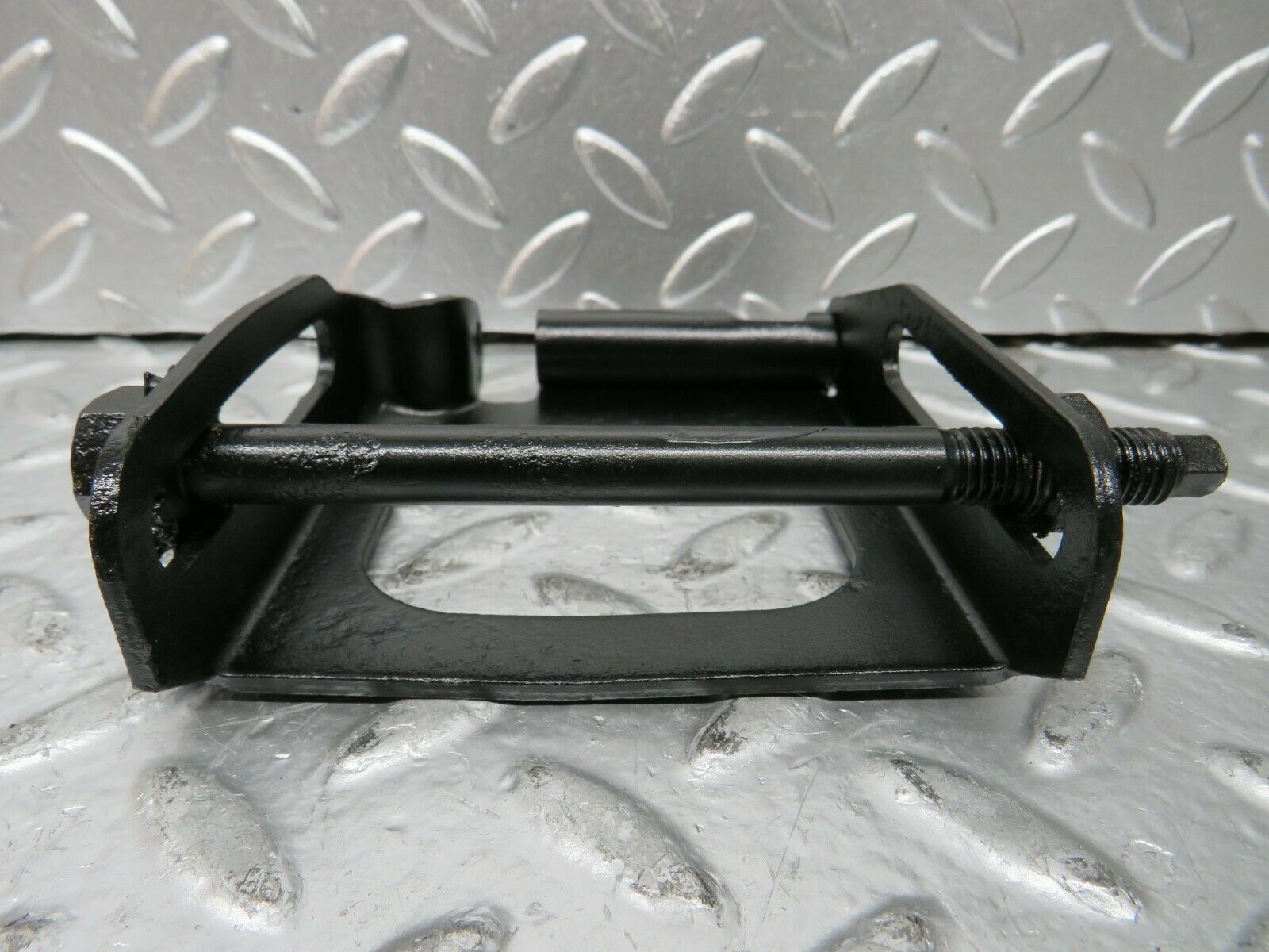 23561 Mercedes-Benz W114 280E Alternator Generator Bracket