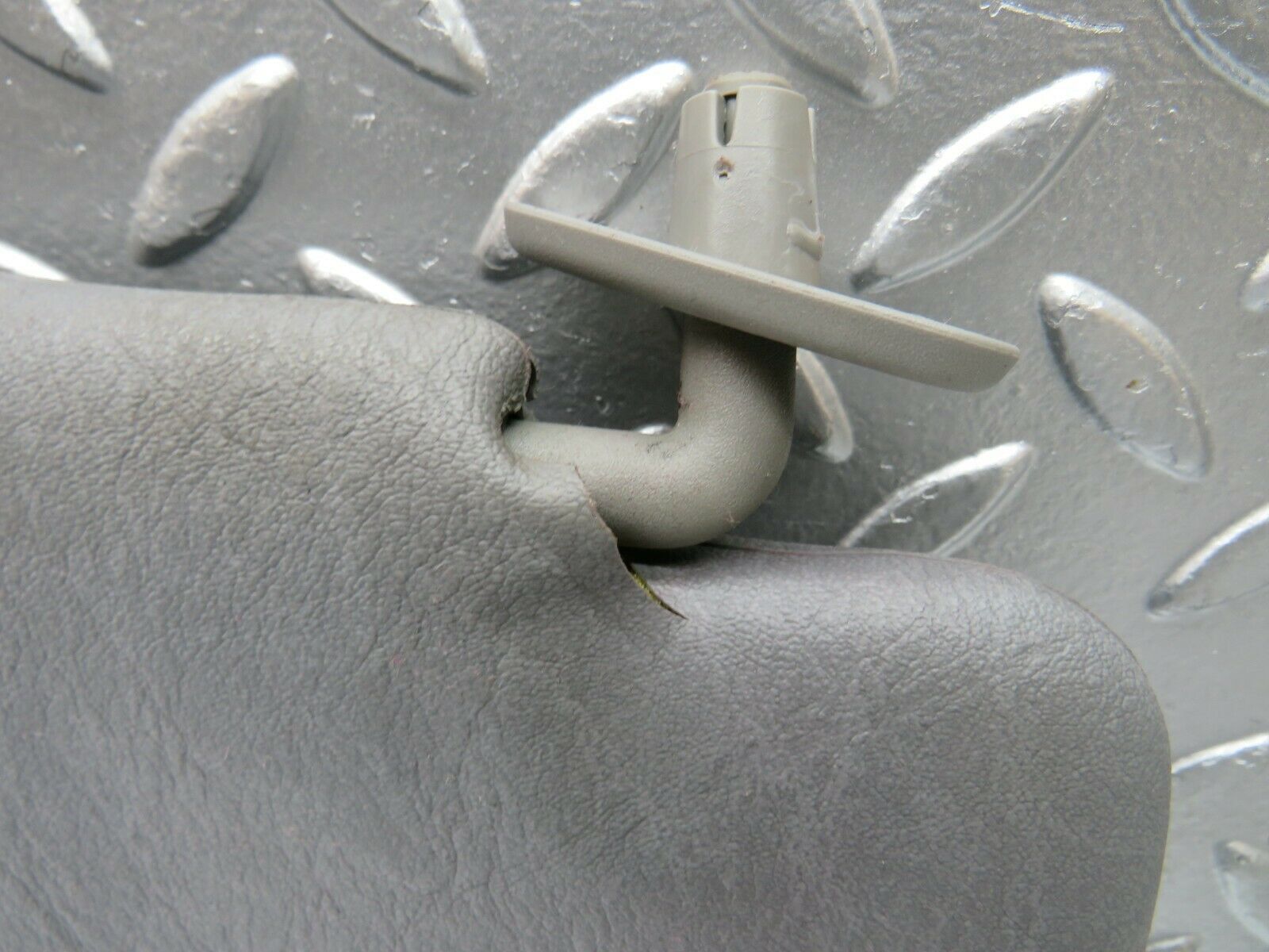 22520 Mercedes-Benz C124 E220 Coupe Sun Visor Right Side Grey