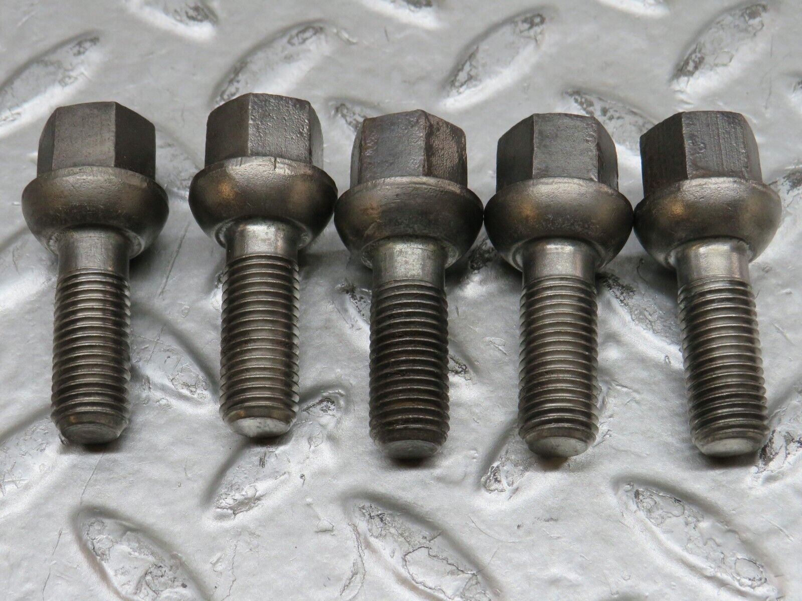 27933 Mercedes-Benz 5x Alloy Wheel Lug Bolt M12x1.5