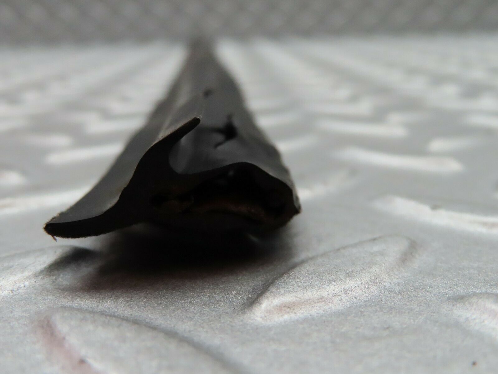 5694 Mercedes-Benz W123 200 Outer Window Weatherstrip Seal Front Left