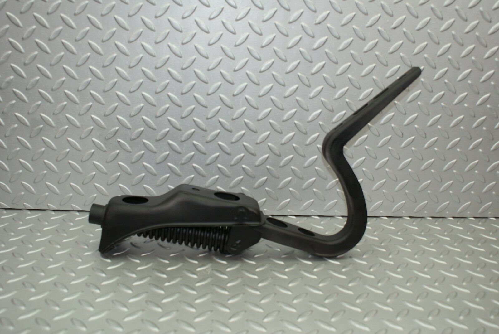 2554 Mercedes-Benz W116 350SE Boot Tailgate Hinge