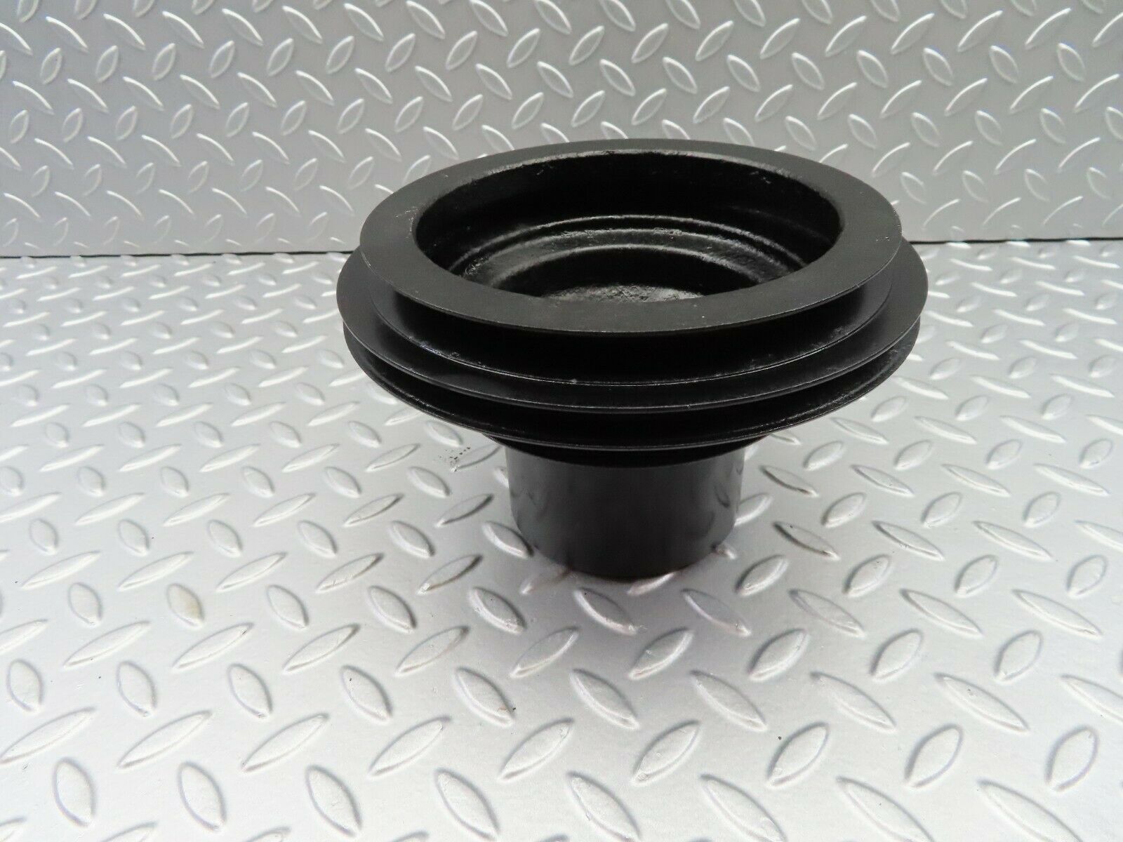 6399 Mercedes-Benz W126 380SE Crankshaft Pulley