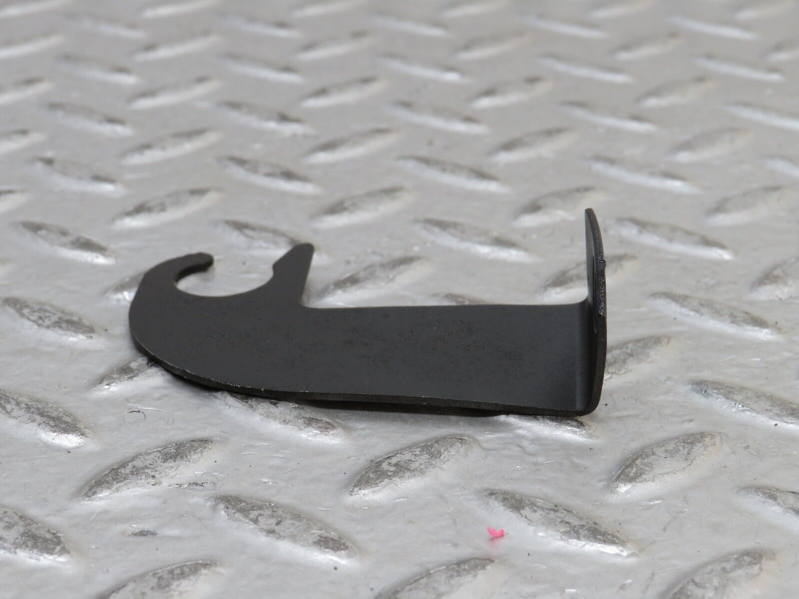 28127 Mercedes-Benz W123 280E Brake Hose Bracket Holder