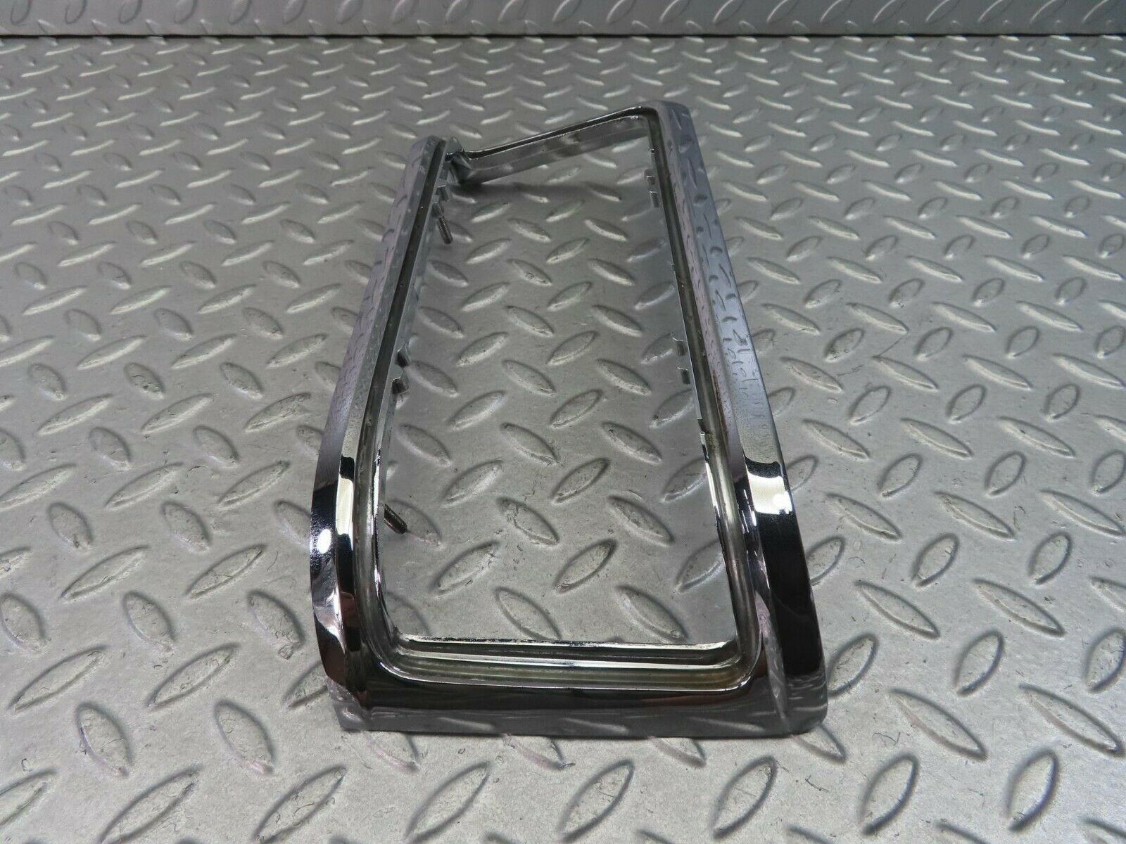 8513 Mercedes-Benz W115 Tail Light Chrome Frame Left 1158260159