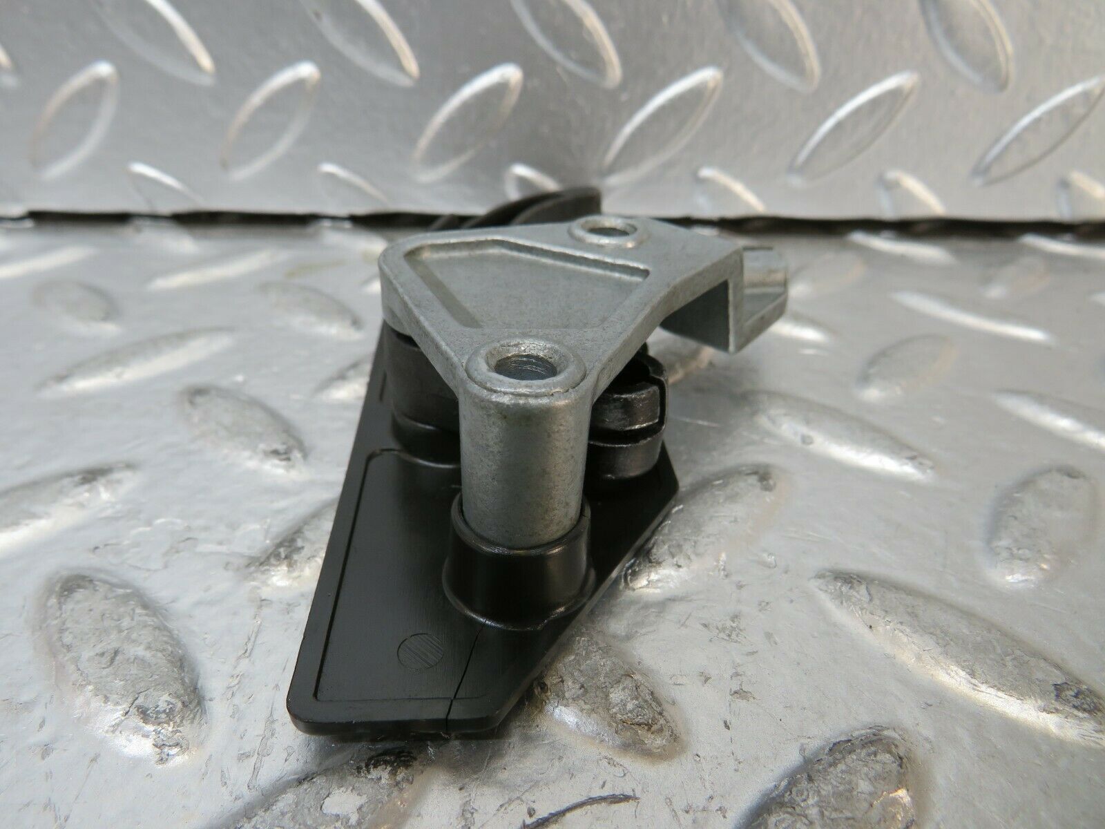 23356 Mercedes-Benz W116 350SE Bonnet Release Handle 1168800059