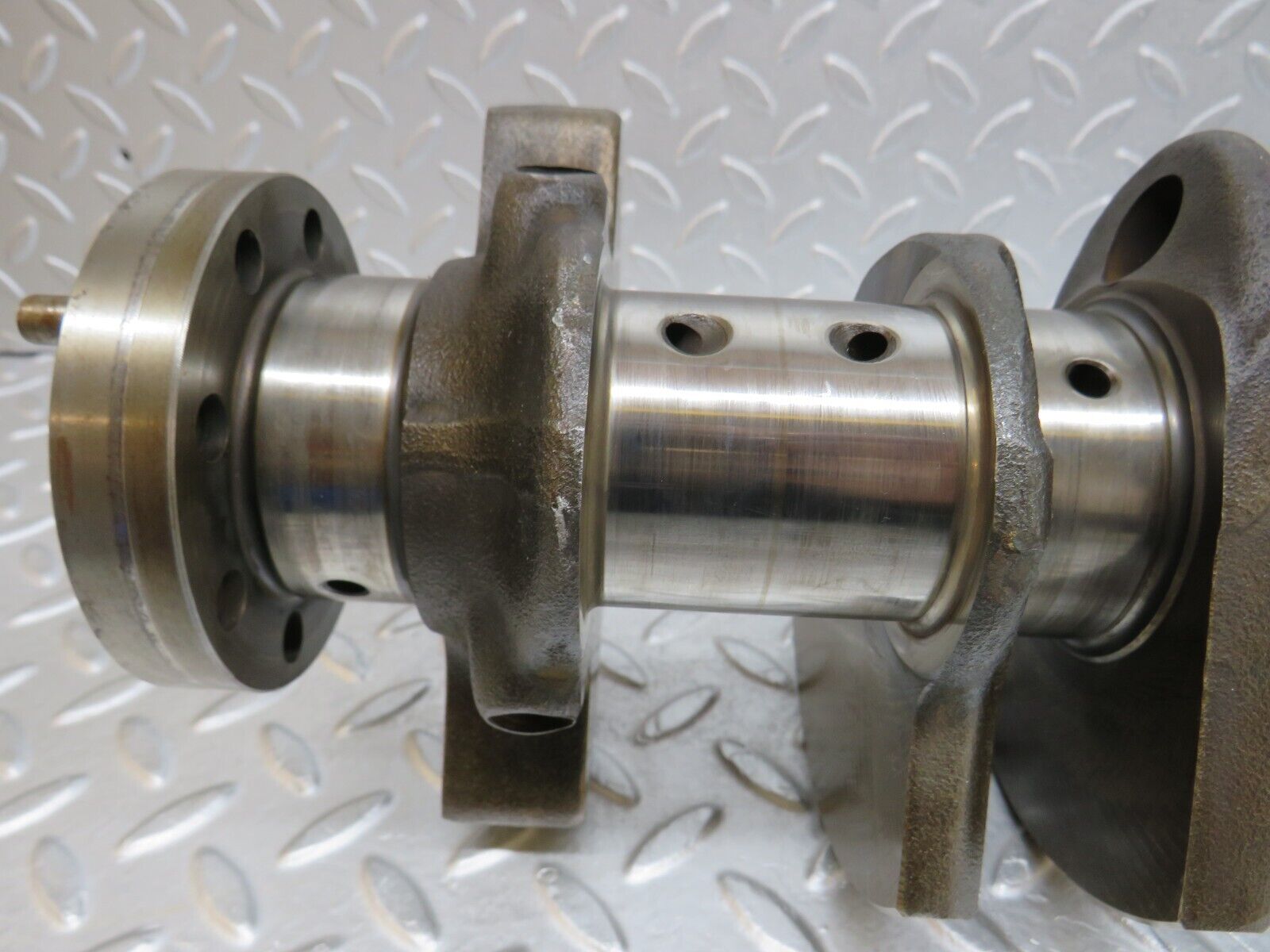 37151 Mercedes-Benz C126 420SEC Coupe Crankshaft 1160312501