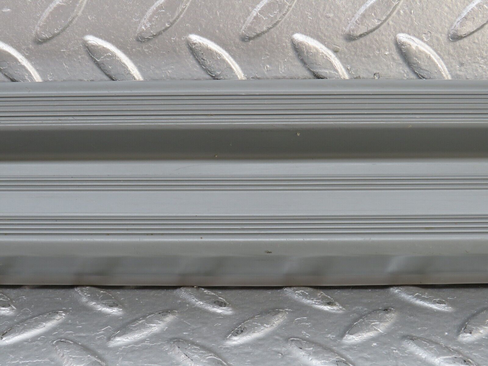 33590 Mercedes-Benz W201 190E 2.0L Front Left Door Sill Trim Grey