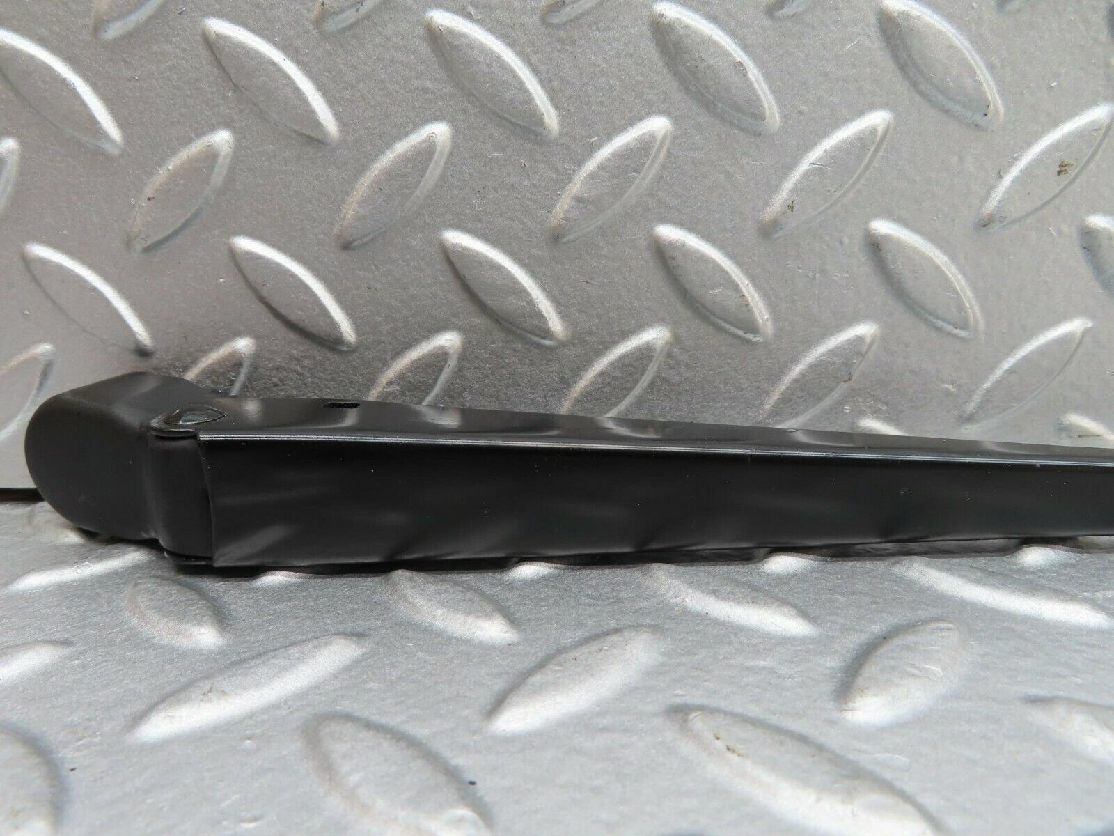 15249 Mercedes-Benz W123 230E Wiper Arm Bosch Left 3399990553