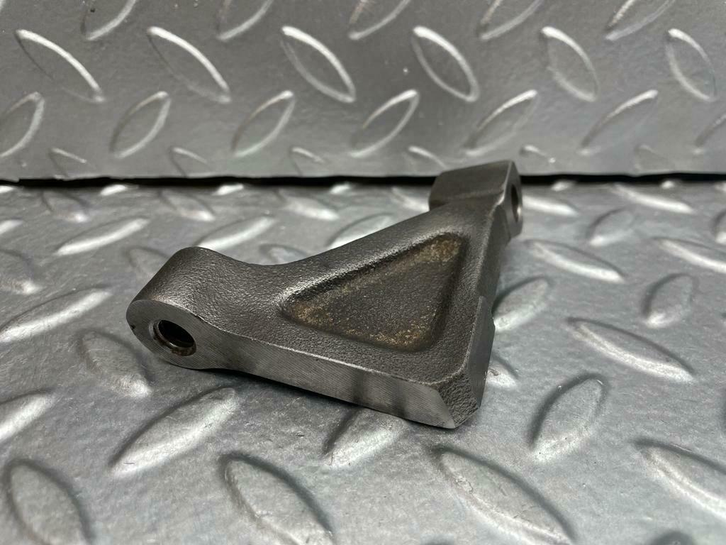 0239 Mercedes-Benz W116 350SE Engine Mount Bracket Left Side 1160110895