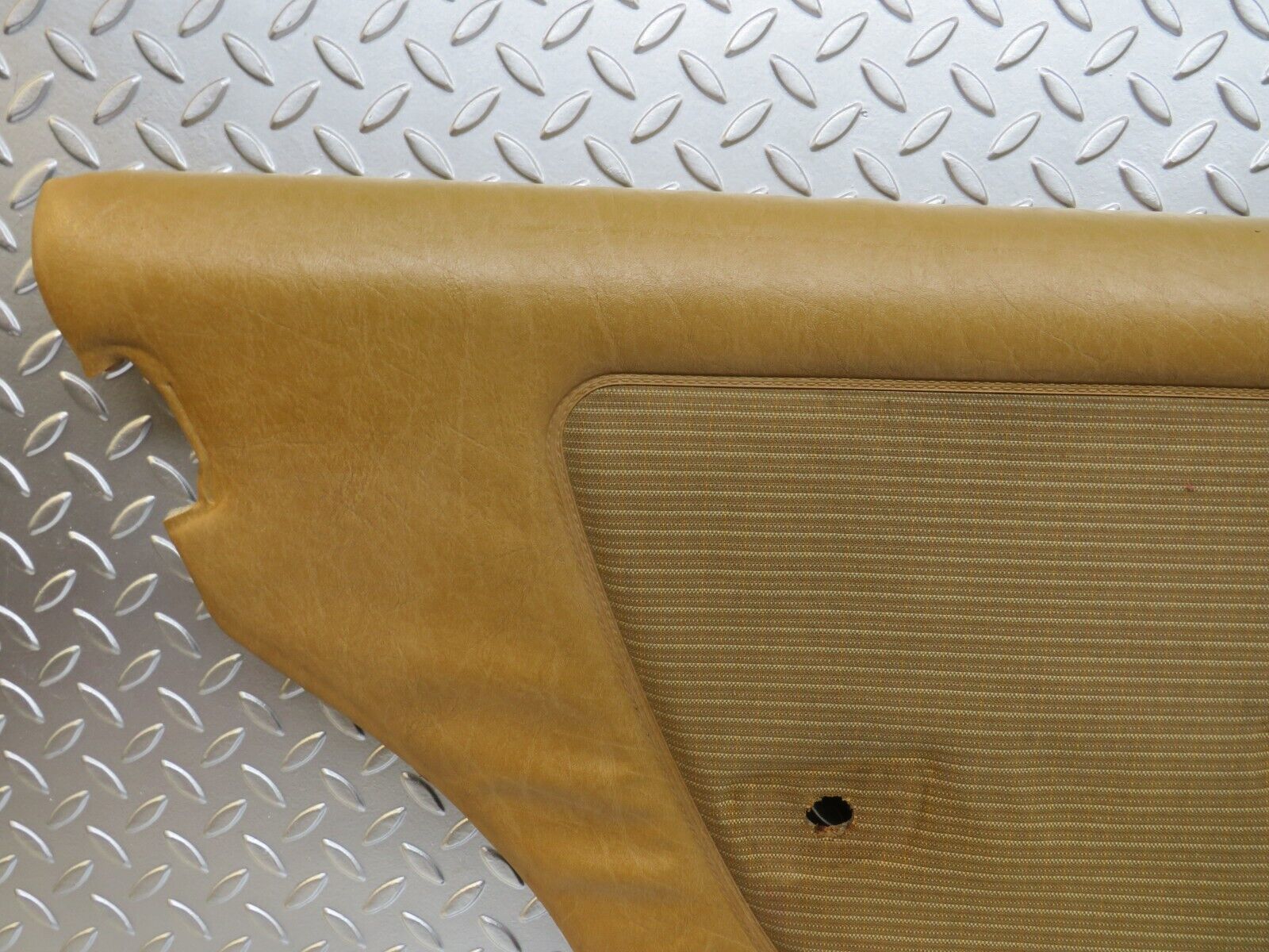 25465 Mercedes-Benz W123 200 Rear Left Door Card Palomino