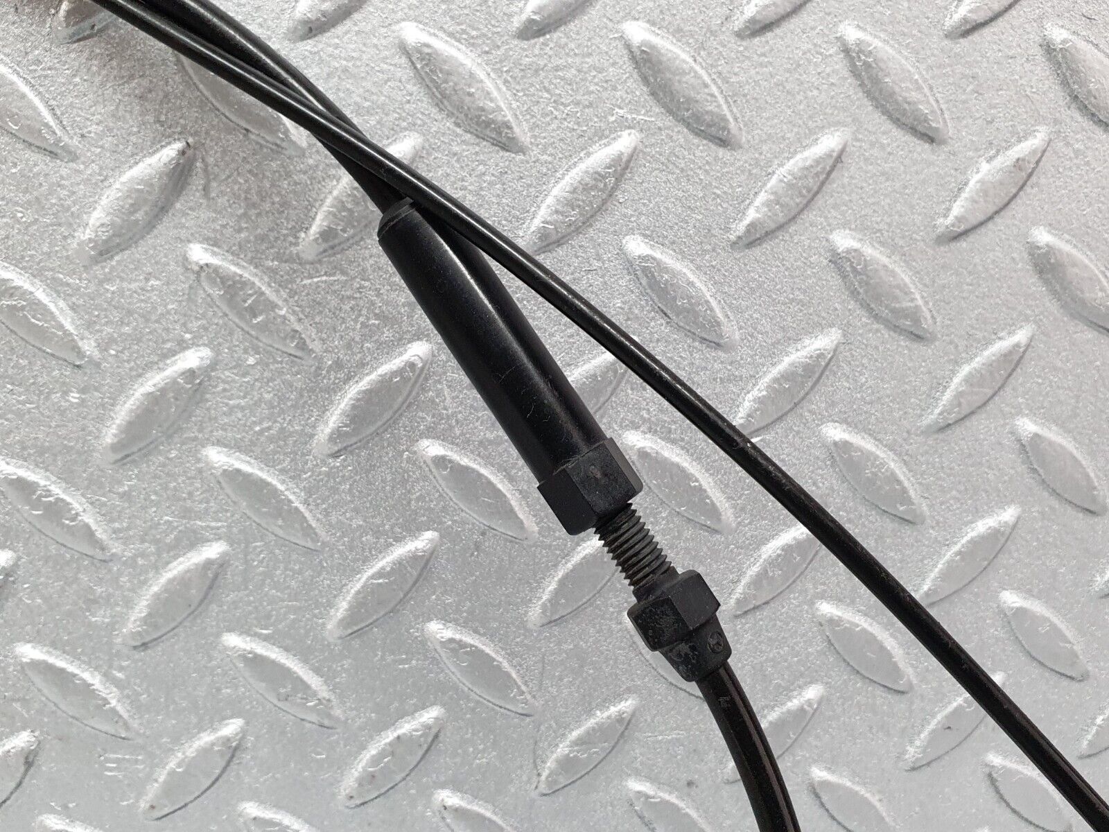 41257 Mercedes-Benz W126 300SE Bonnet Release Cable