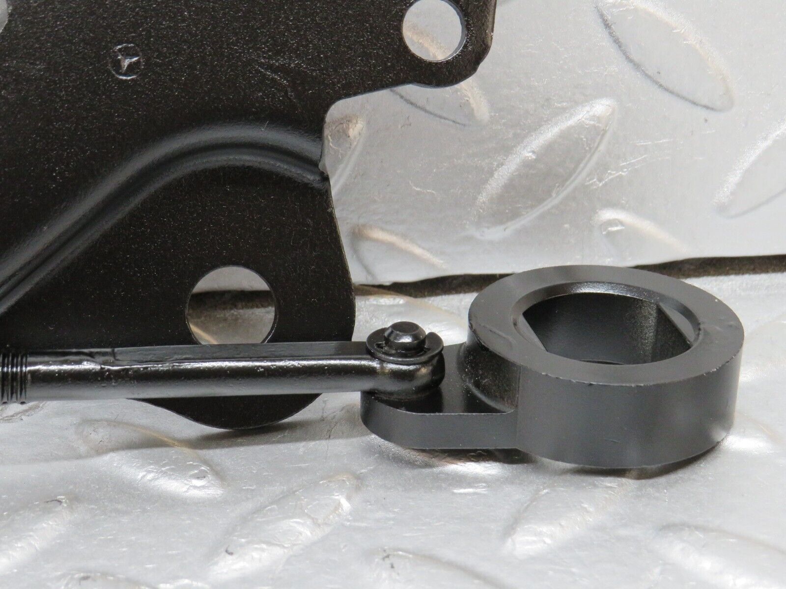 38925 Mercedes-Benz W201 190E 2.6L Alternator Generator Tensioner