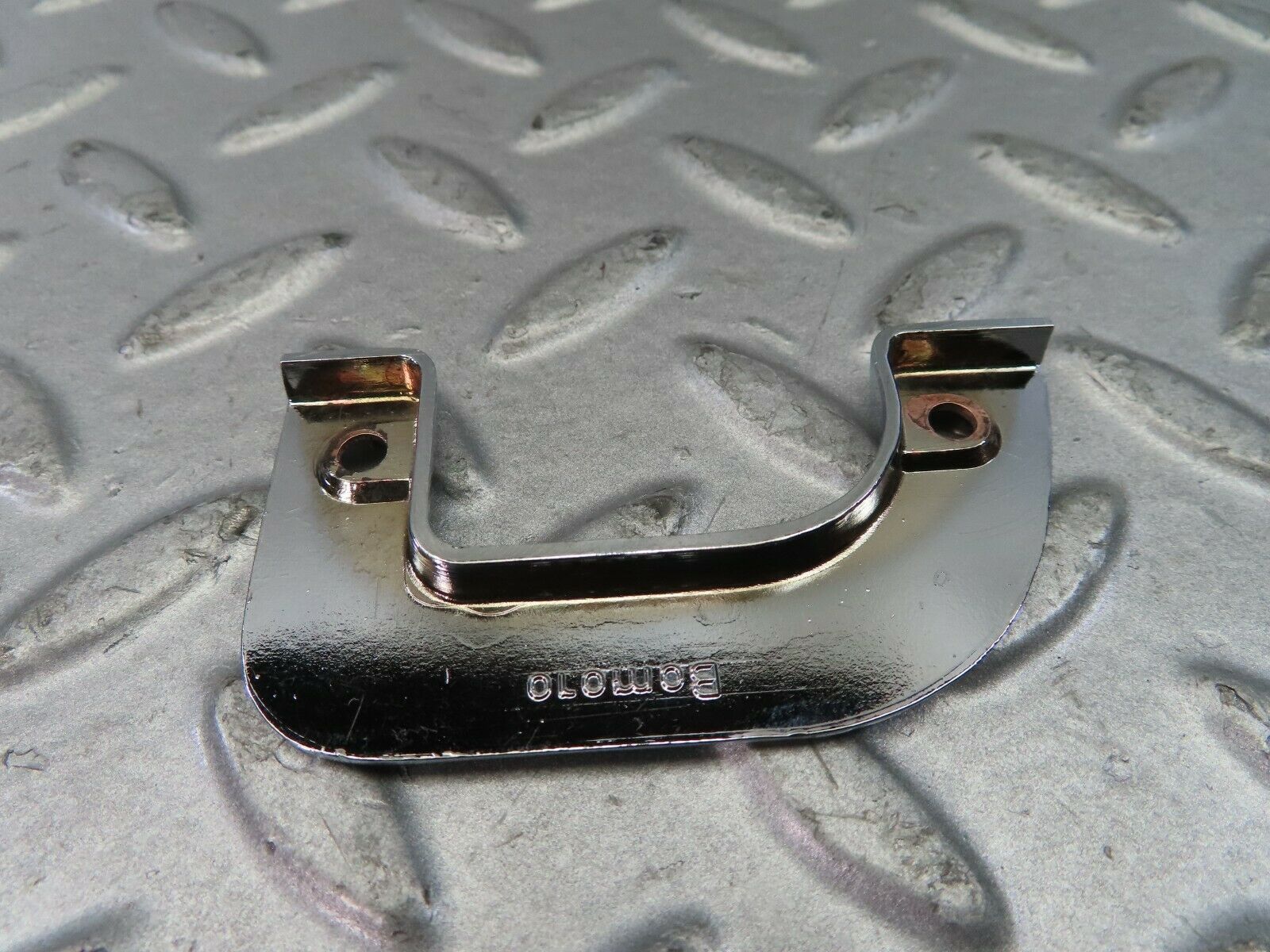 9226 Mercedes-Benz W115 Right Interior Chrome Door Latch Trim