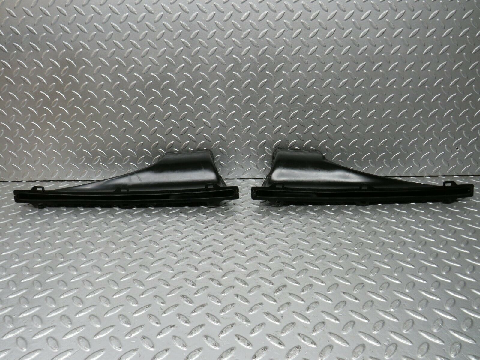 23310 Mercedes-Benz W116 350SE Dashboard Air Vent Duct Pair 1168300319