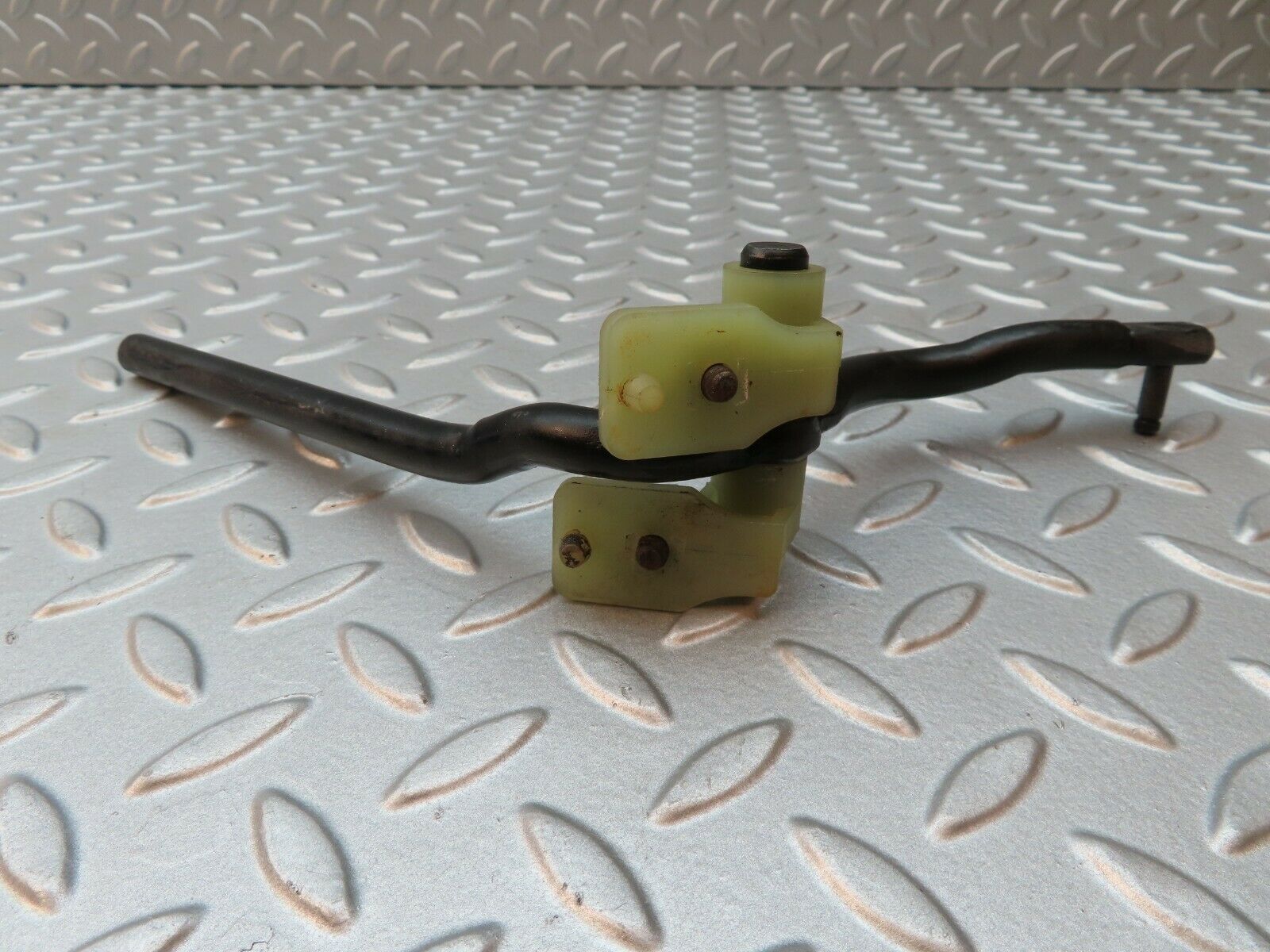 4214 Mercedes-Benz V123 240D LWB Accelerator Pedal Linkage