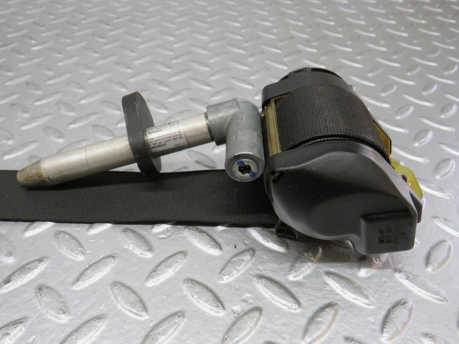 29605 Mercedes-Benz W124 230E Front Left Seat Belt With Buckle 2018607185