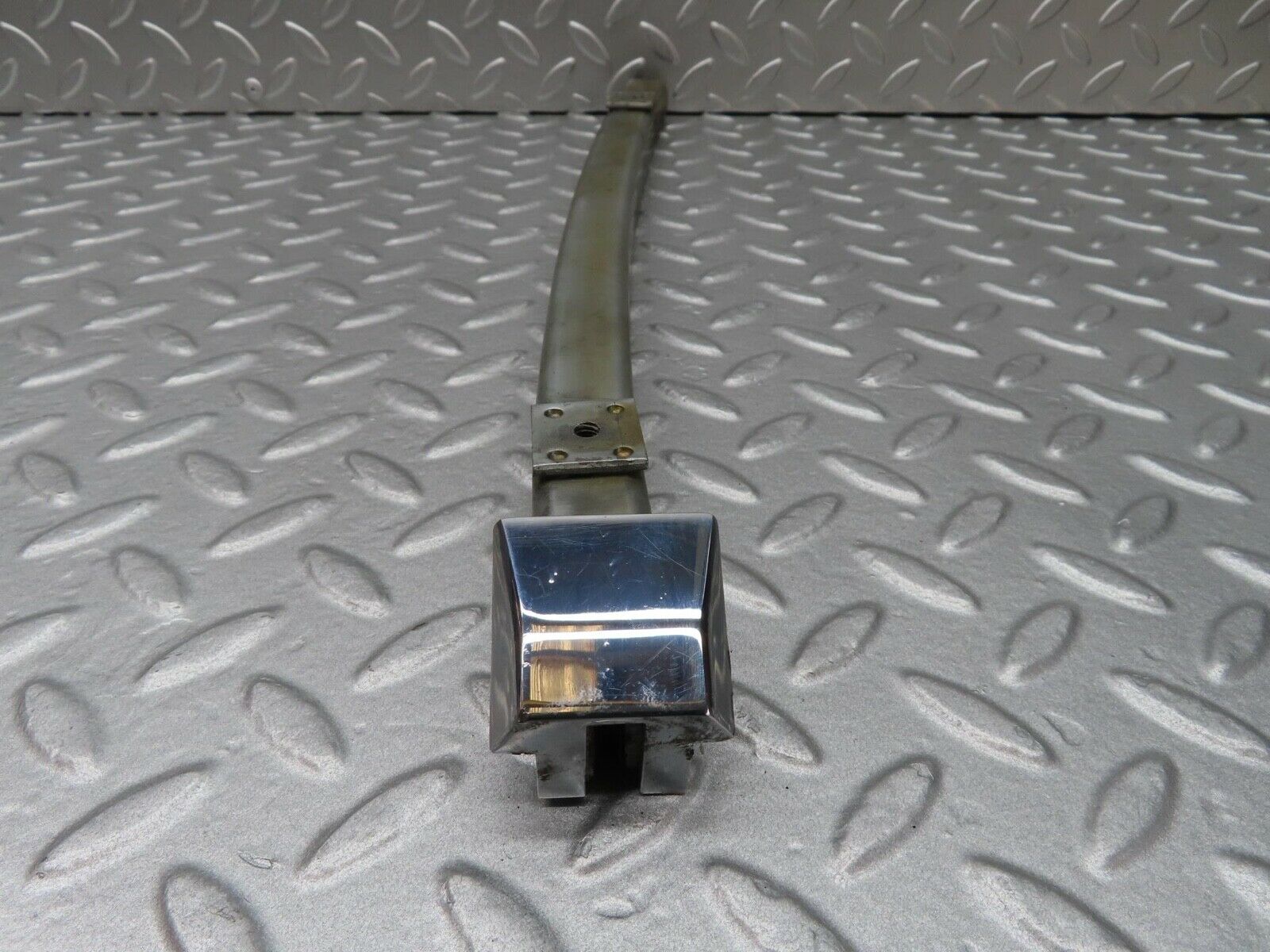 13993 Mercedes-Benz C107 280SLC Rear Right Window Channel