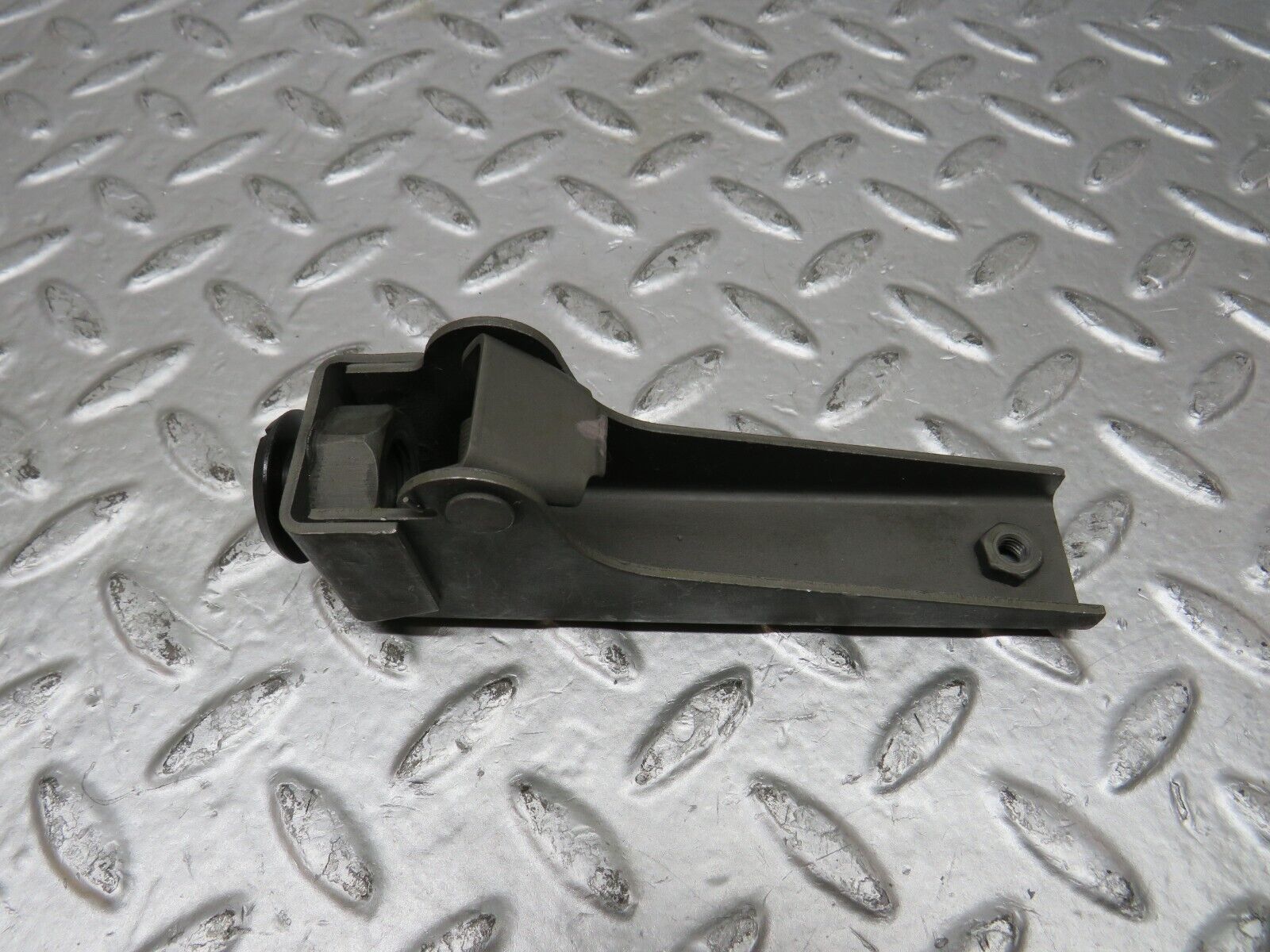 27455 Mercedes-Benz W123 280E Handbrake Regulator