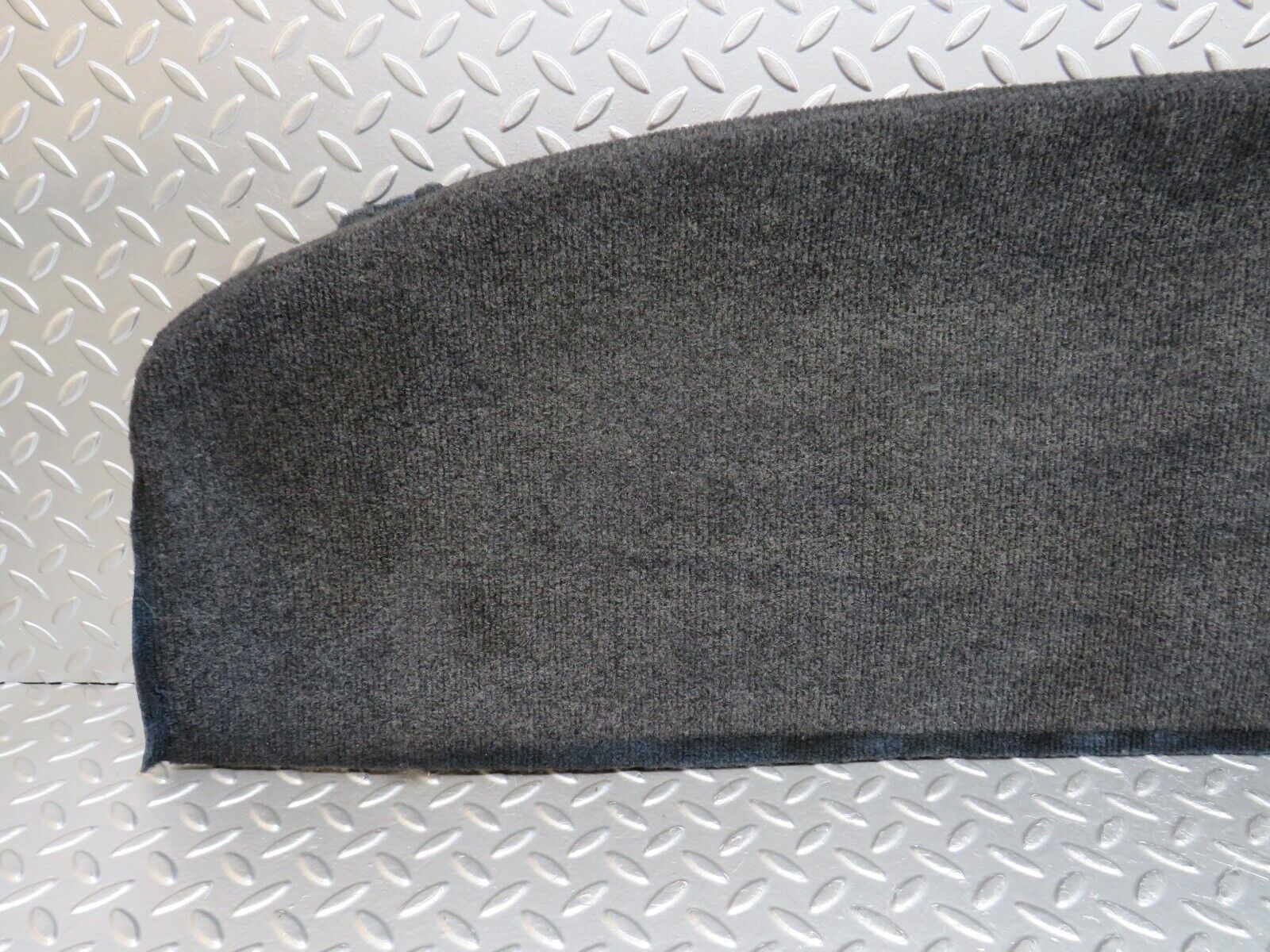 31050 Mercedes-Benz W123 200D Parcel Shelf