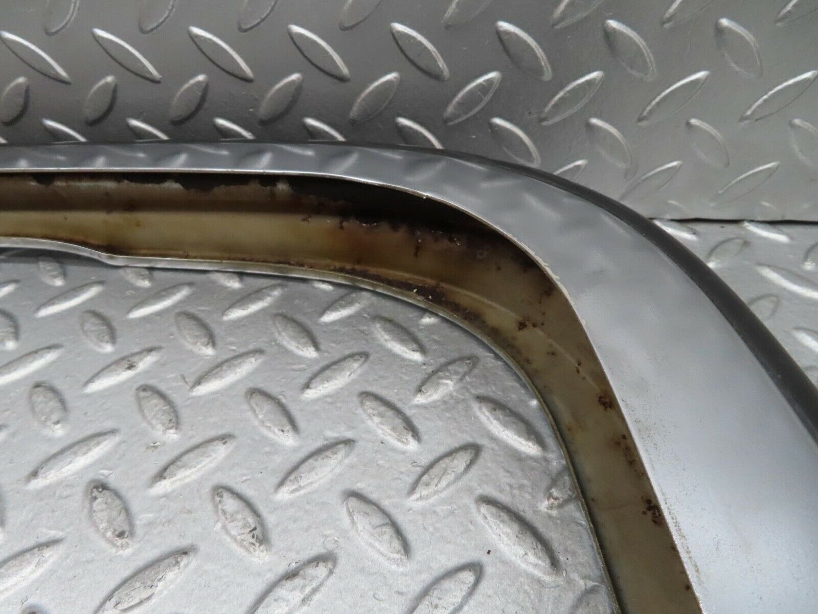 14313 Mercedes-Benz W116 350SE Rear Left Upper Bumper Chrome 1168800771