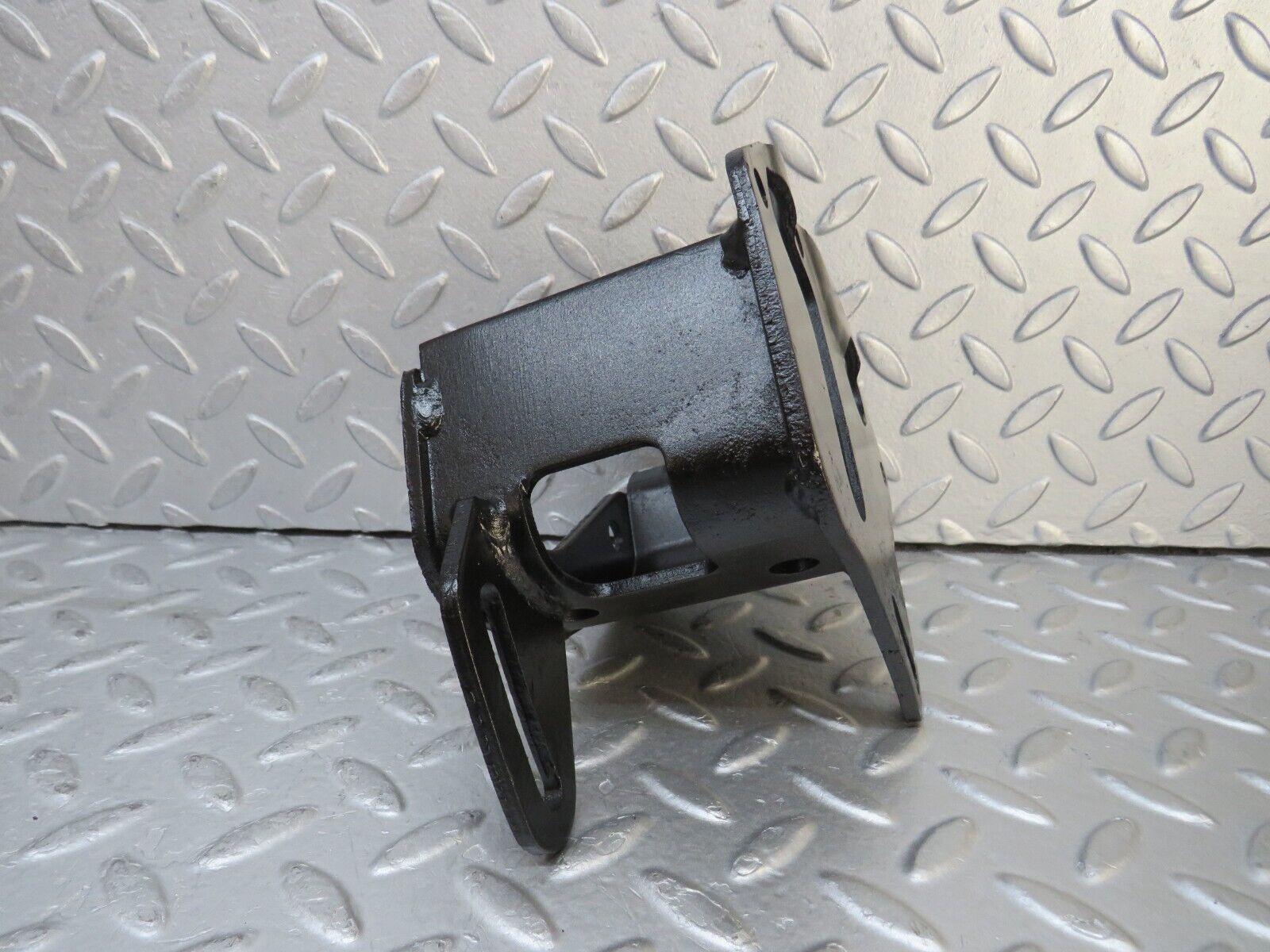 37657 Mercedes-Benz W109 300SEL Power Steering Pump Bracket