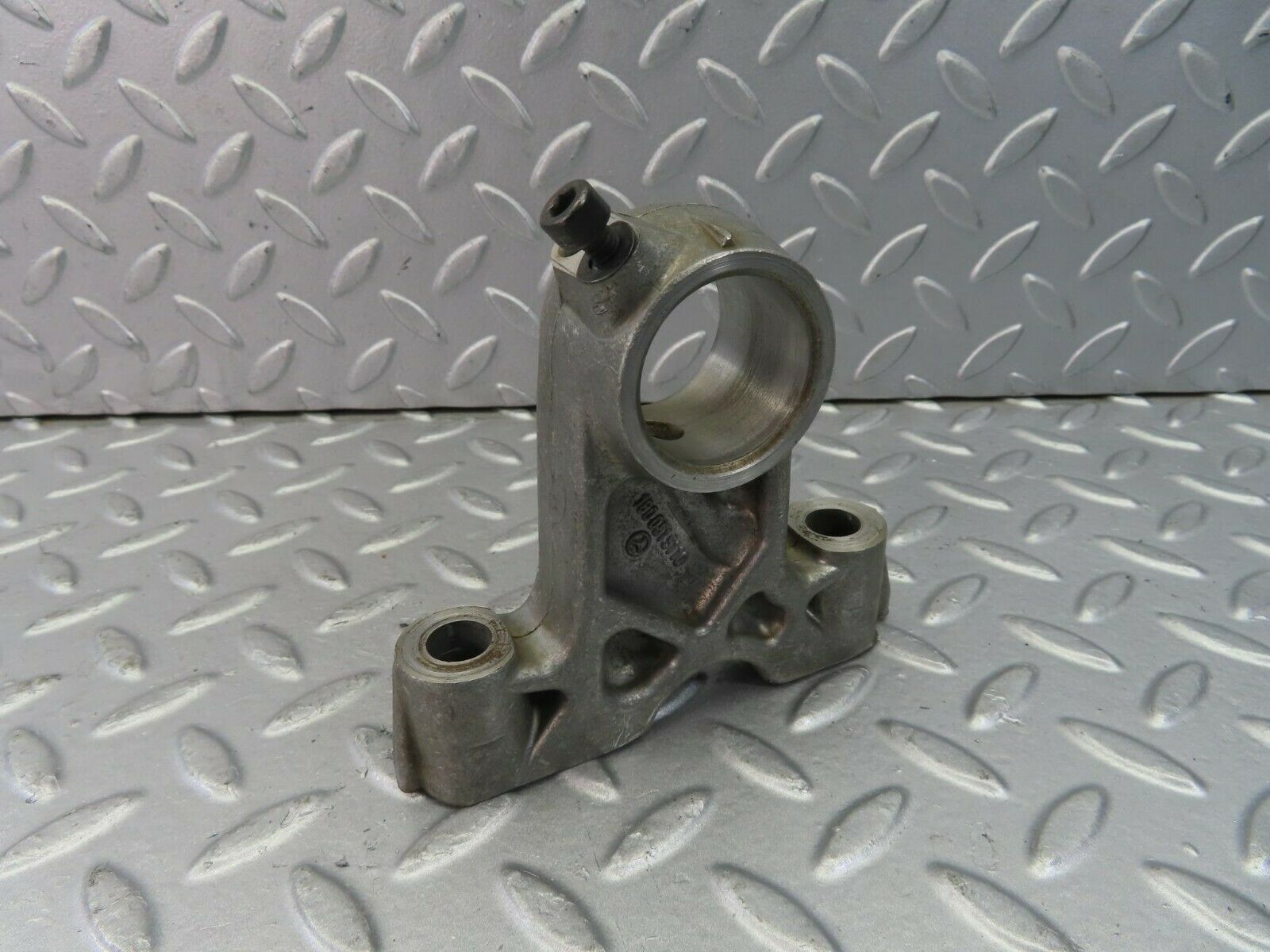 8951 Mercedes-Benz W108 Camshaft Tower Bearing 1800515110