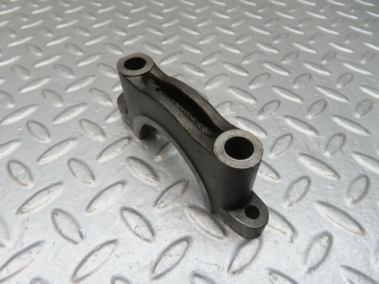 12872 Mercedes-Benz W111 220SE Crankshaft Bearing Holder Block 1800110112