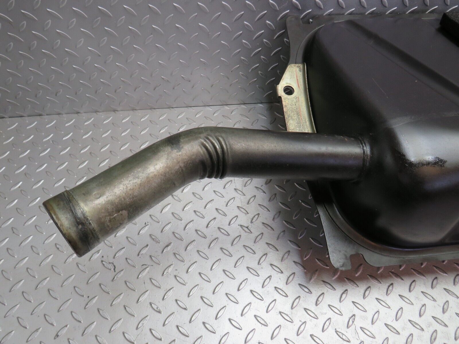 31442 Mercedes-Benz W123 200D Fuel Tank