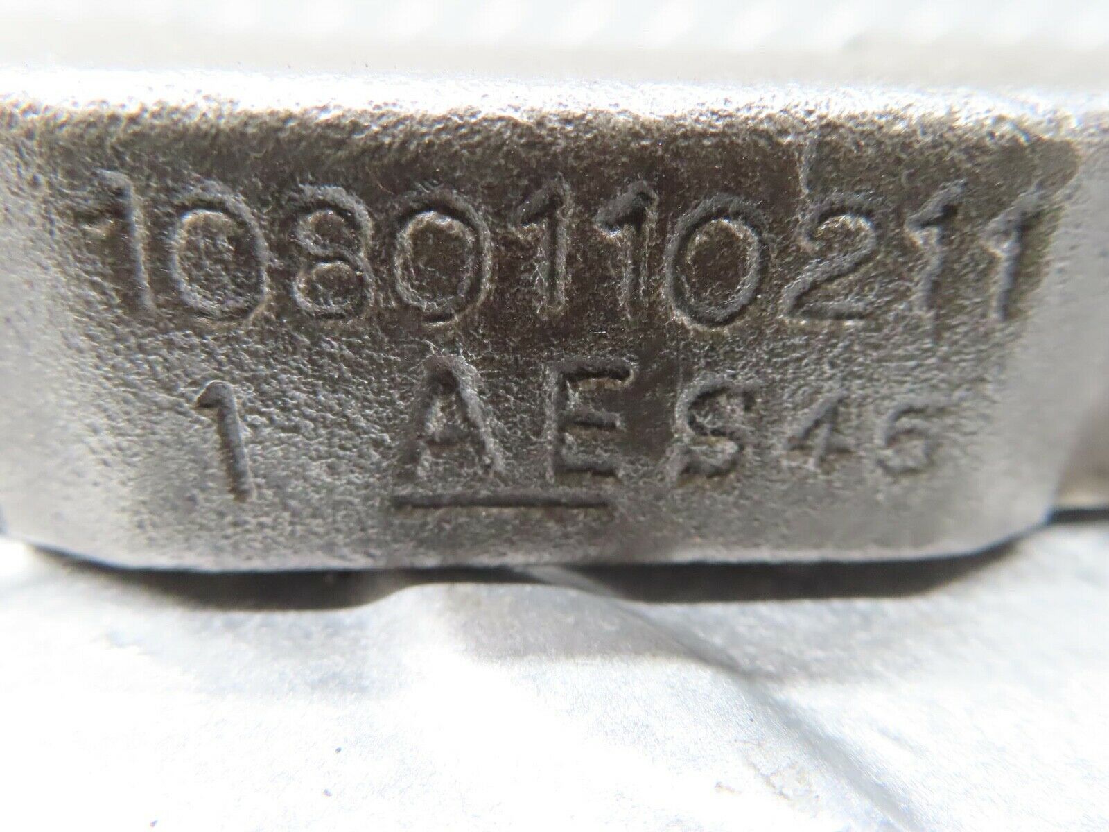 13384 Mercedes-Benz W111 230S Crankshaft Bearing Holder Block 1080110211