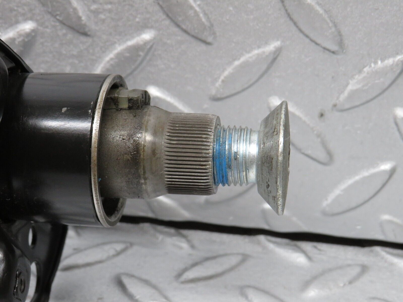 38767 Mercedes-Benz W201 190E 2.6L Steering Column