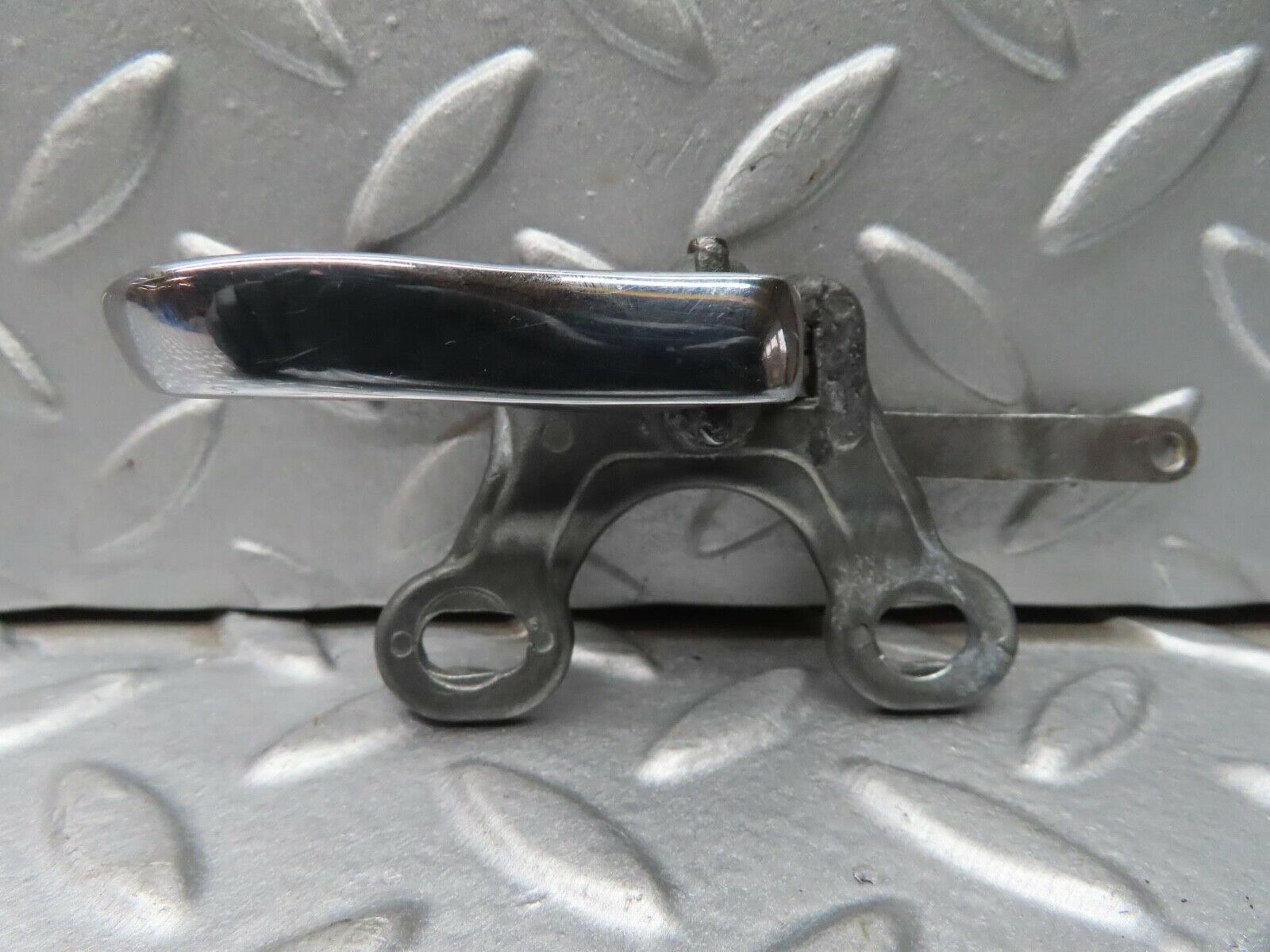 13045 Mercedes-Benz W111 220S Right Interior Door Handle 1107660419