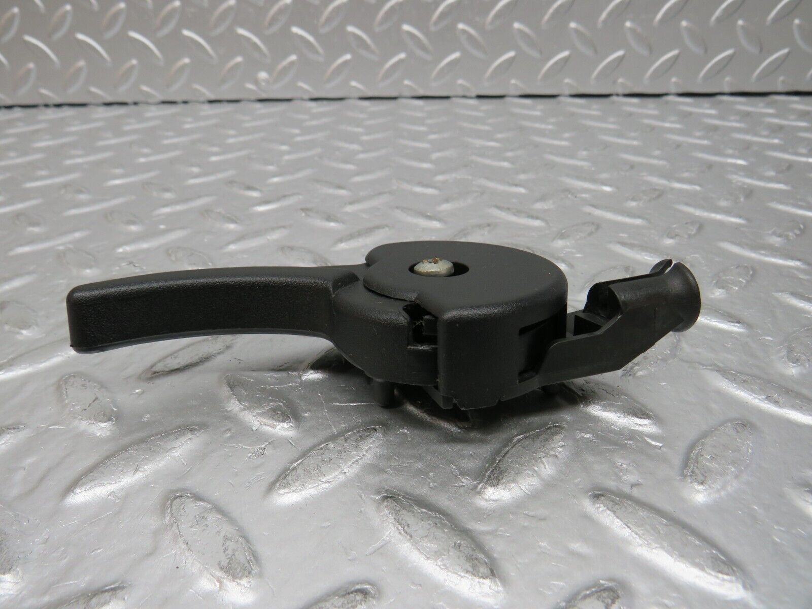 30645 Mercedes-Benz W201 190E 2.0L Hood Opener Bonnet Opener Release