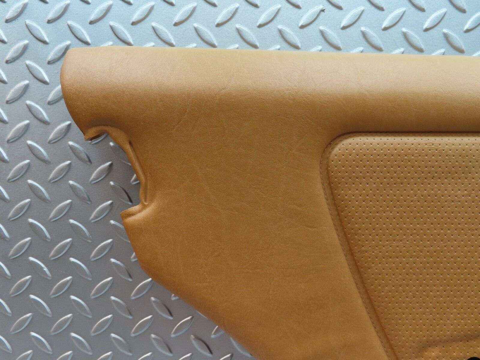 3815 Mercedes-Benz S123 200T Wagon Rear Left Door Card Palomino