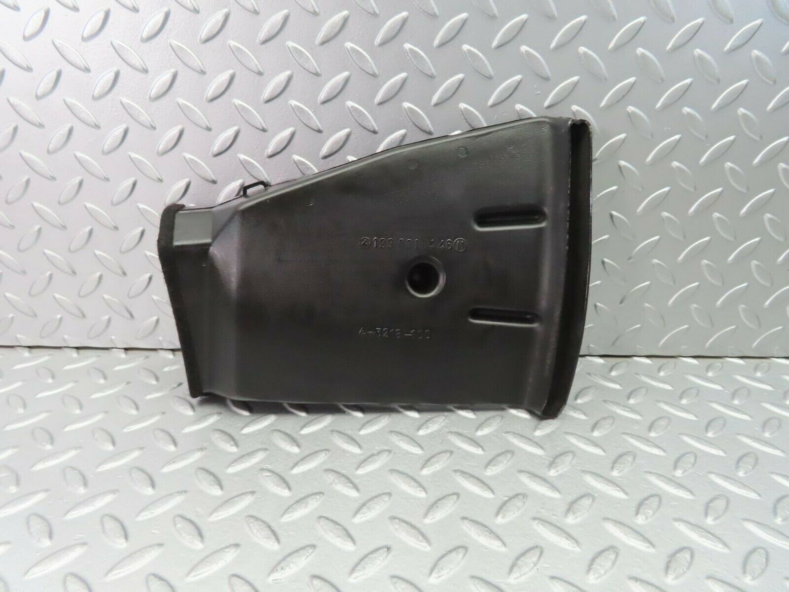 9904 Mercedes-Benz C123 230CE Coupe Air Duct Heater Ventilation Left