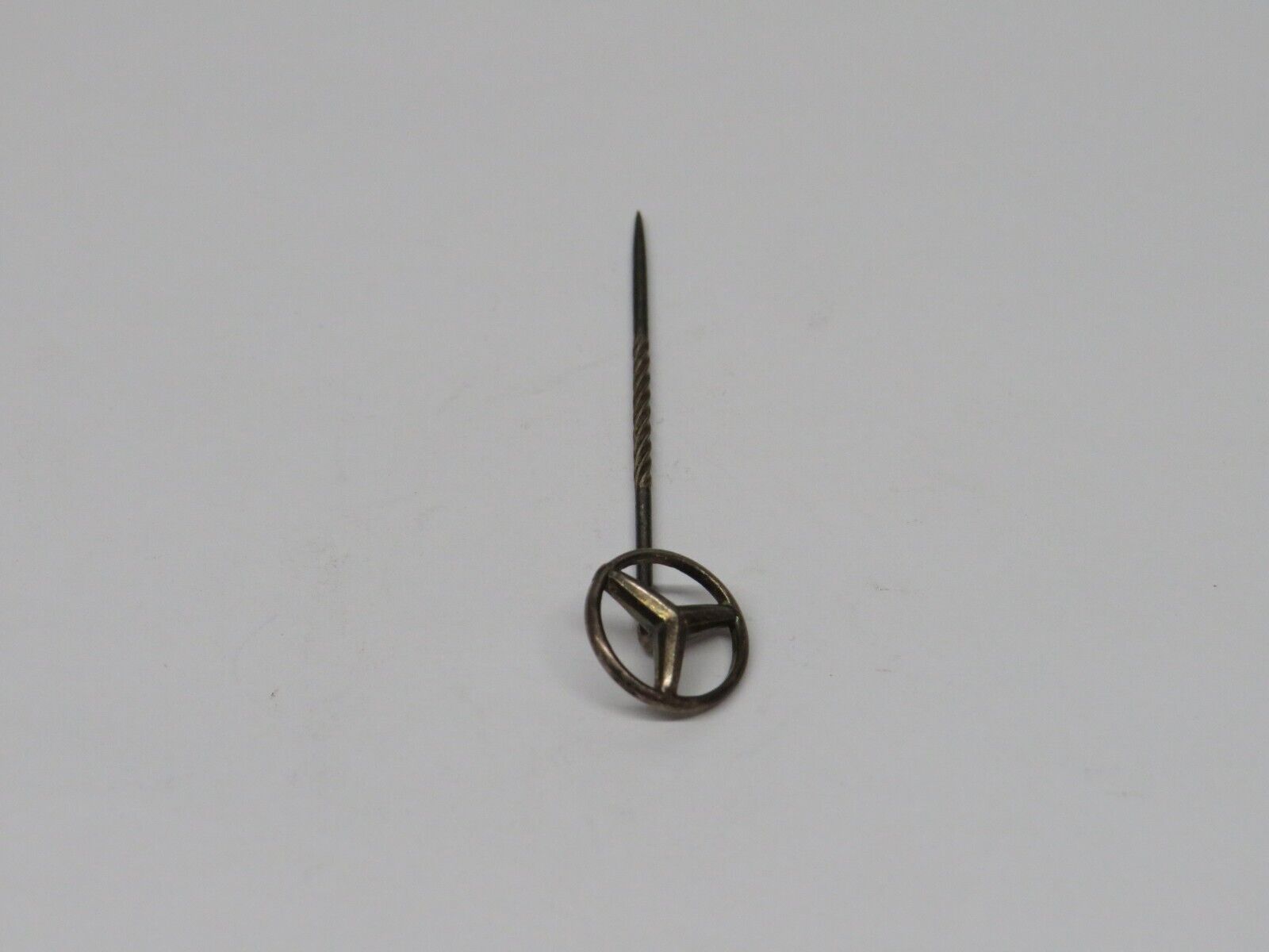 37504 Mercedes-Benz Vintage Lapel Pin Badge