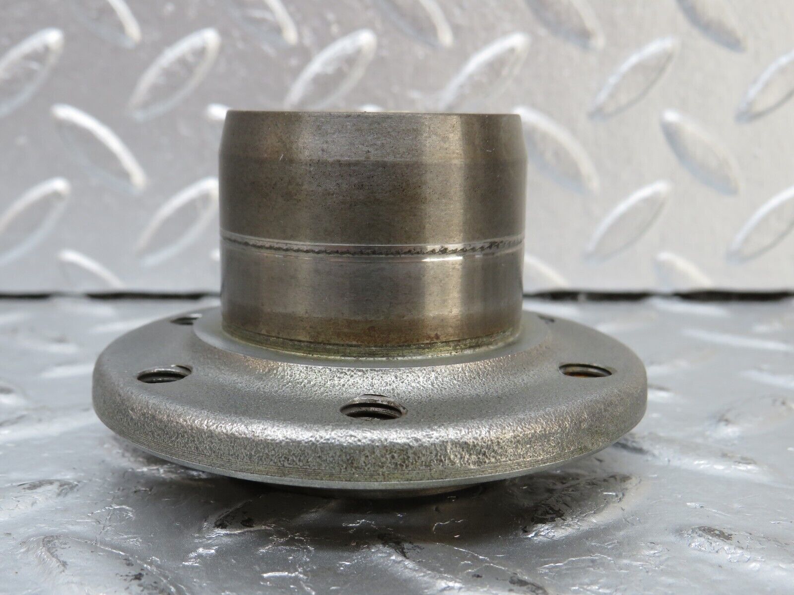 34520 Mercedes-Benz C126 380SEC Coupe Crankshaft Sleeve Hub