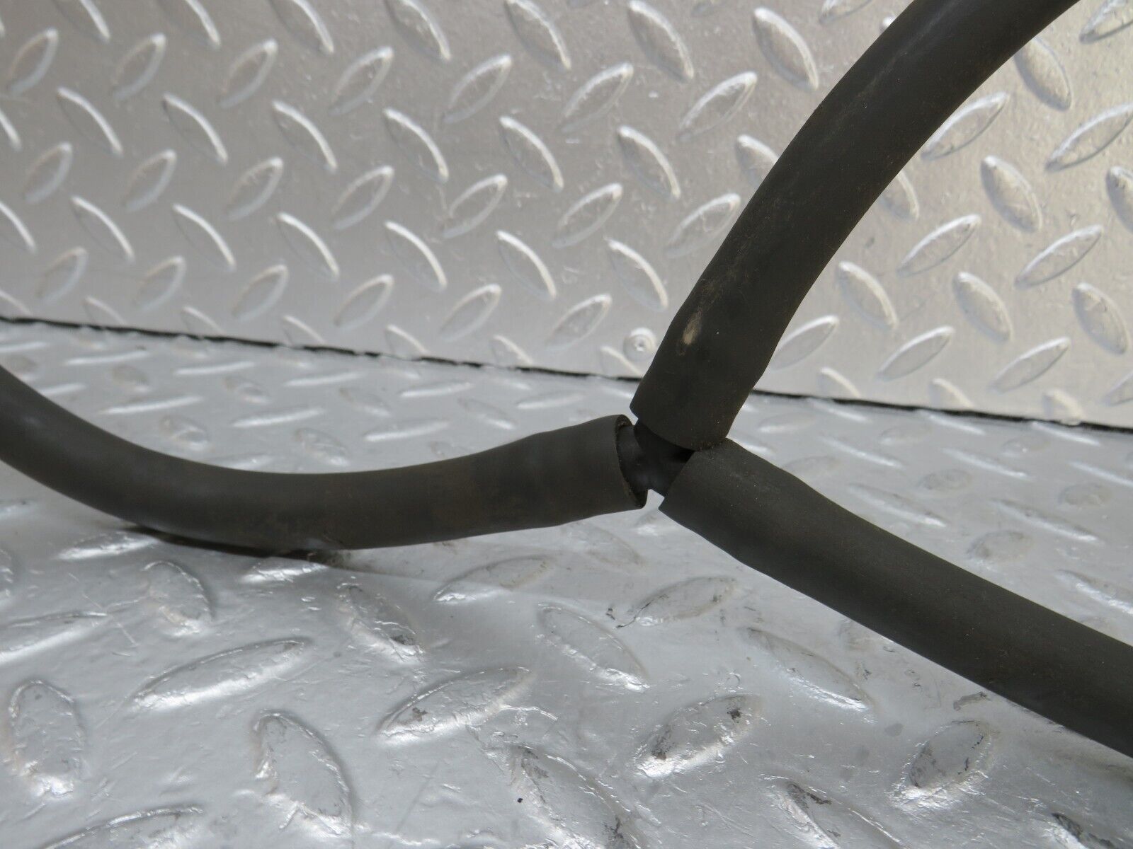 35053 Mercedes-Benz W210 320E Headlight Washer Hose Pipe