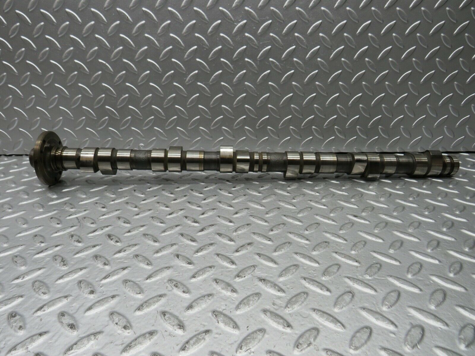 21754 Mercedes-Benz W126 300SE Camshaft