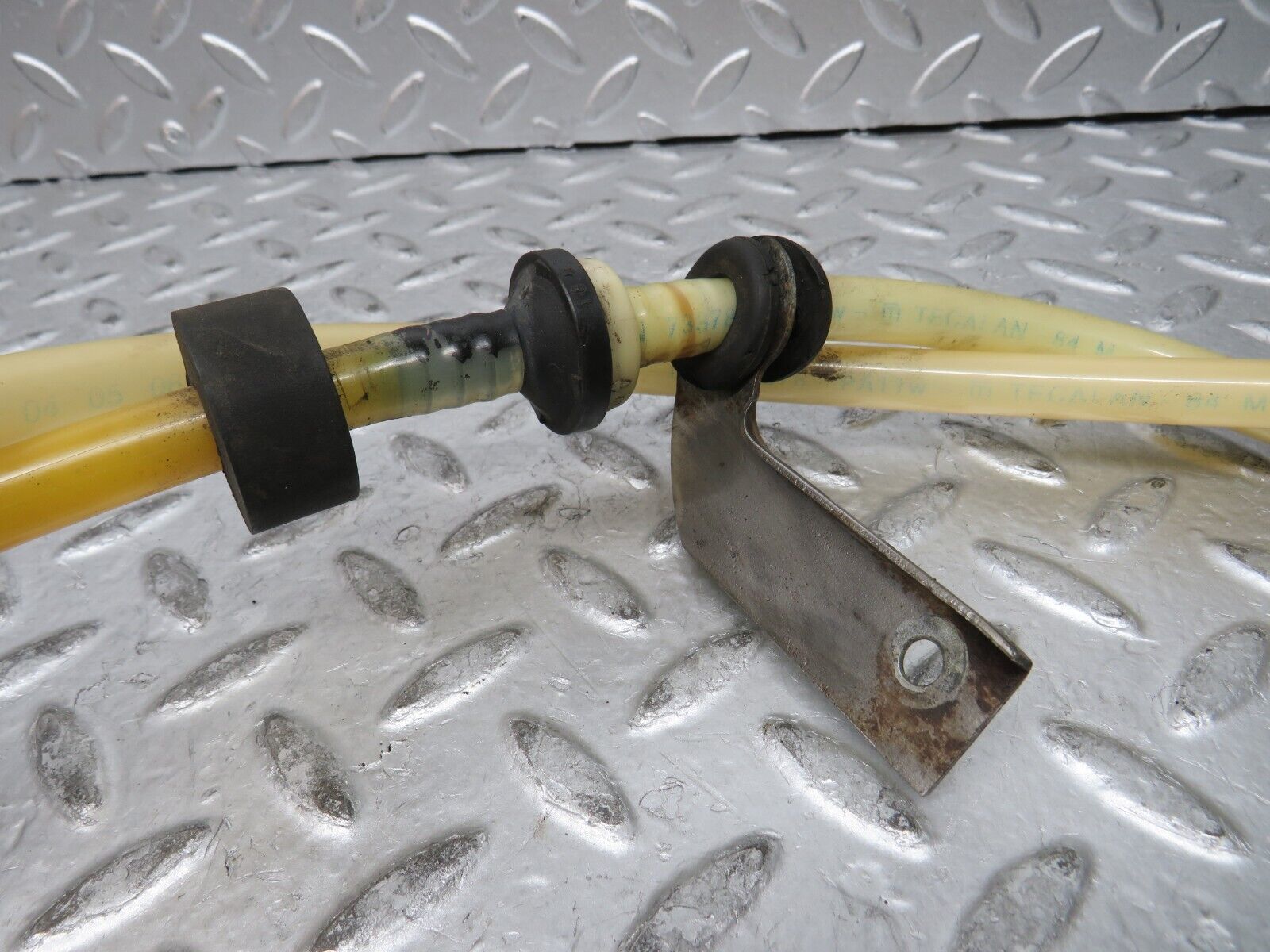 28856 Mercedes-Benz W123 230E Brake Servo Vacuum Pipe