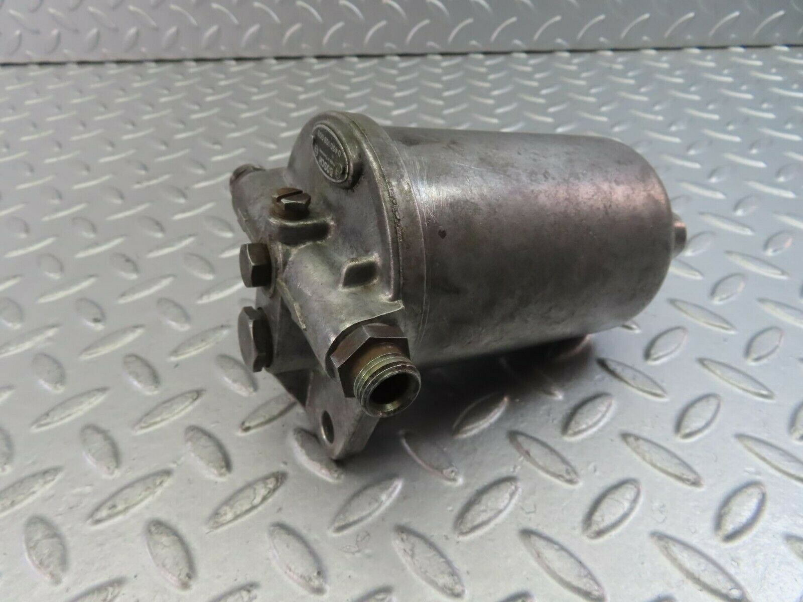 10174 Mercedes-Benz W111 280SE Fuel Filter Housing Bosch 0450108003