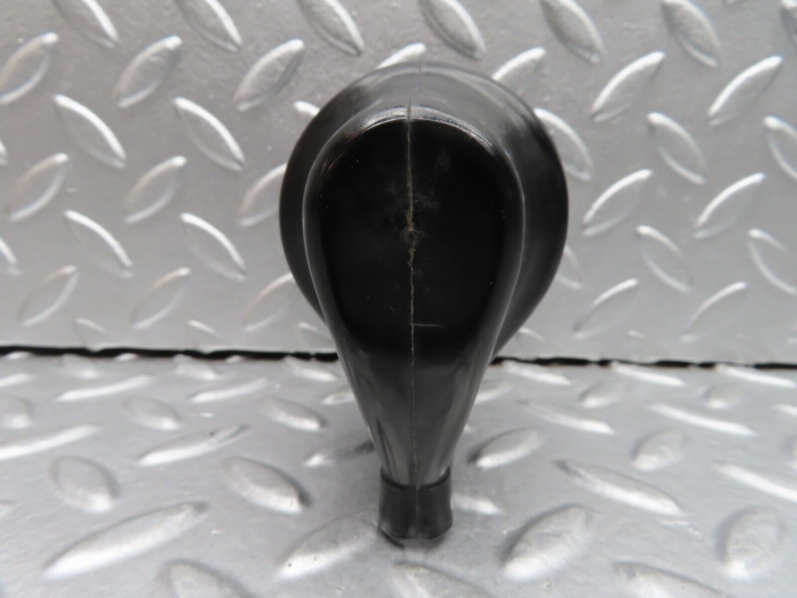 28757 Mercedes-Benz W123 230E Ignition Coil Protective Cap 0001581785