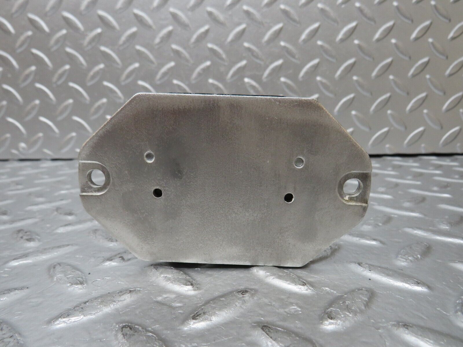 30620 Mercedes-Benz W201 190E 2.0L Ignition Control Unit Bosch 0227100114 0025451832