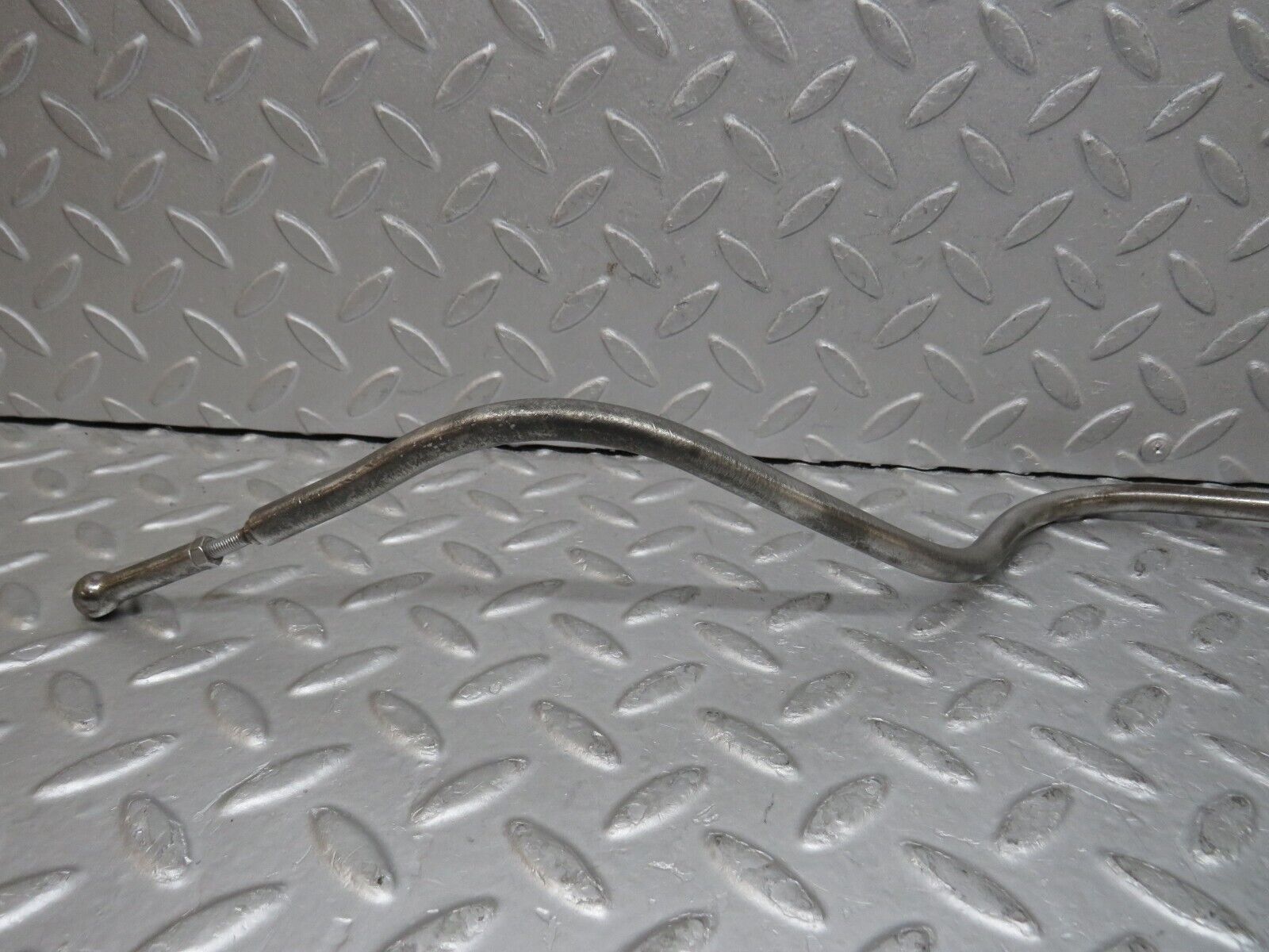 37666 Mercedes-Benz W109 300SEL Gearbox Linkage