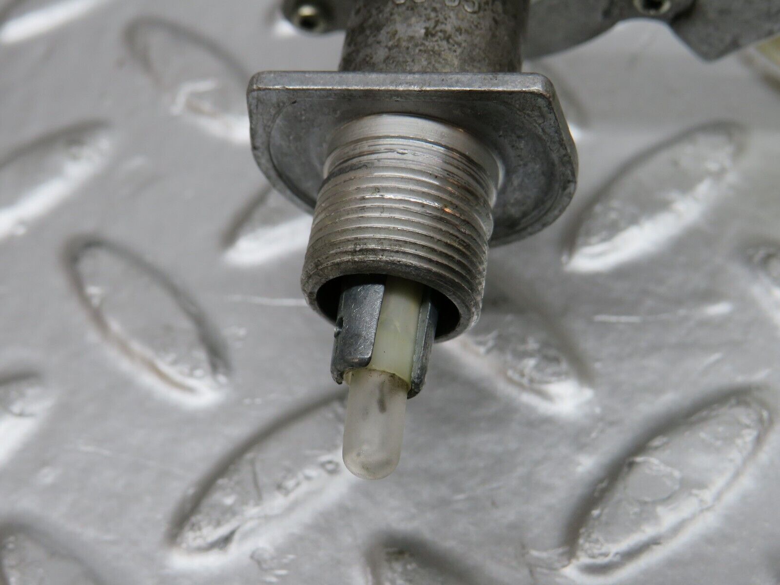 31035 Mercedes-Benz W123 230E Heater Regulator 1238300485