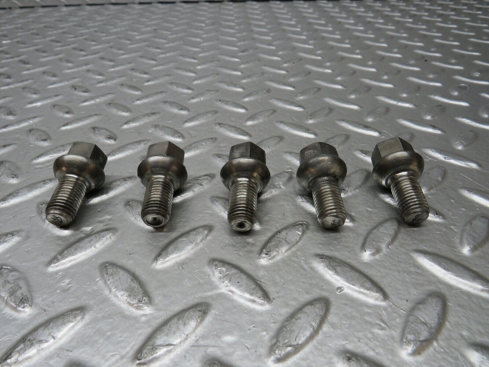 28888 Mercedes-Benz 5x Steel Wheel Lug Bolt M12x1.5