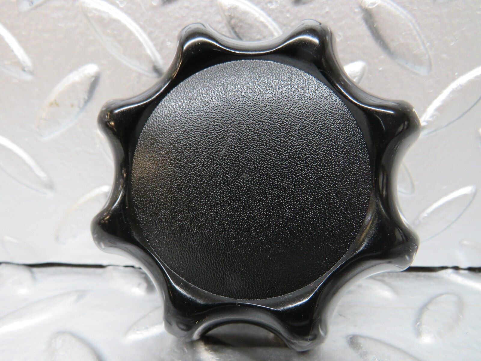 25580 Mercedes-Benz W123 200 Seat Backrest Recline Handle Knob 0009181026