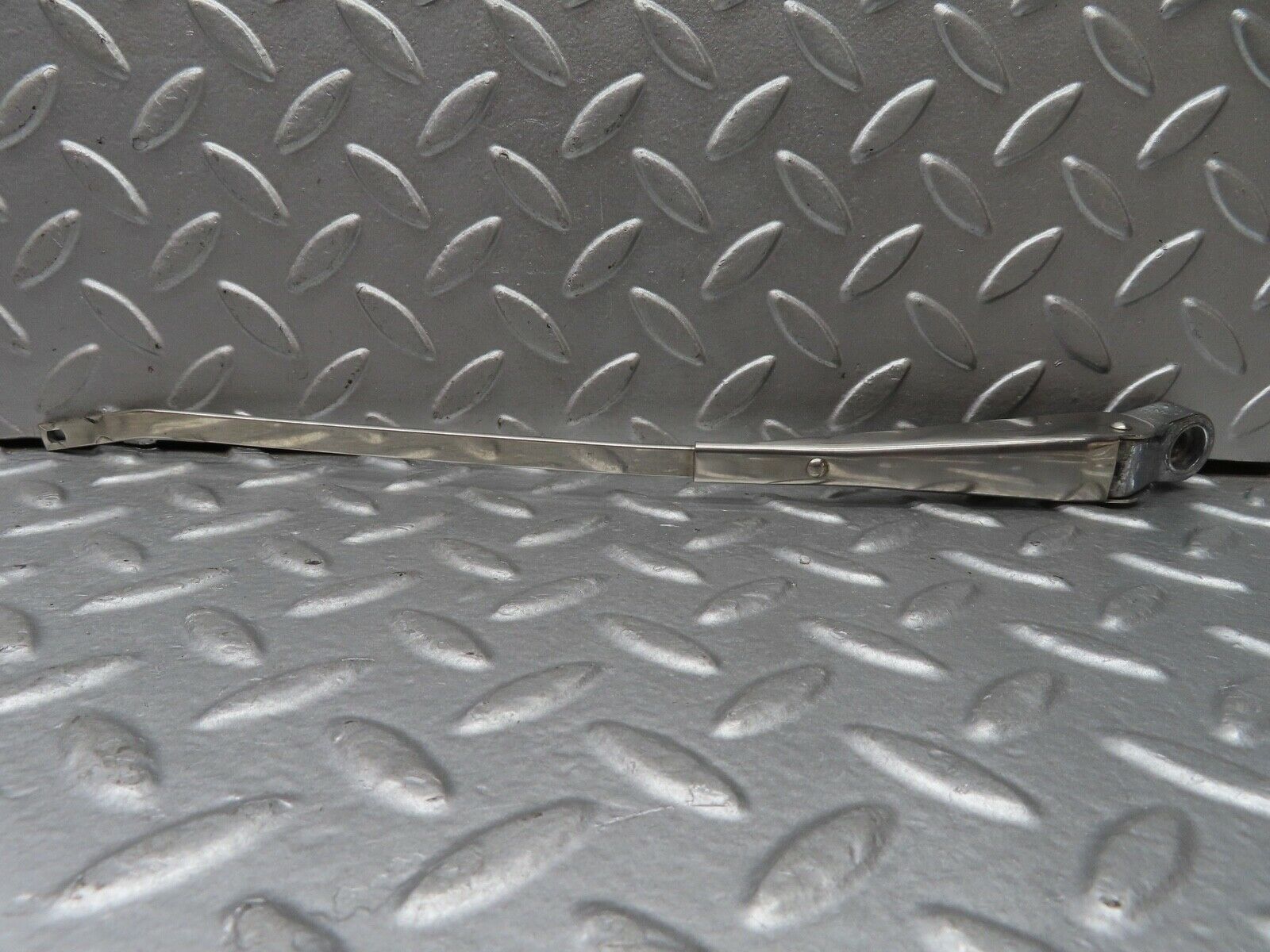 18405 Mercedes-Benz W111 220SE Coupe Wiper Arm Left Side