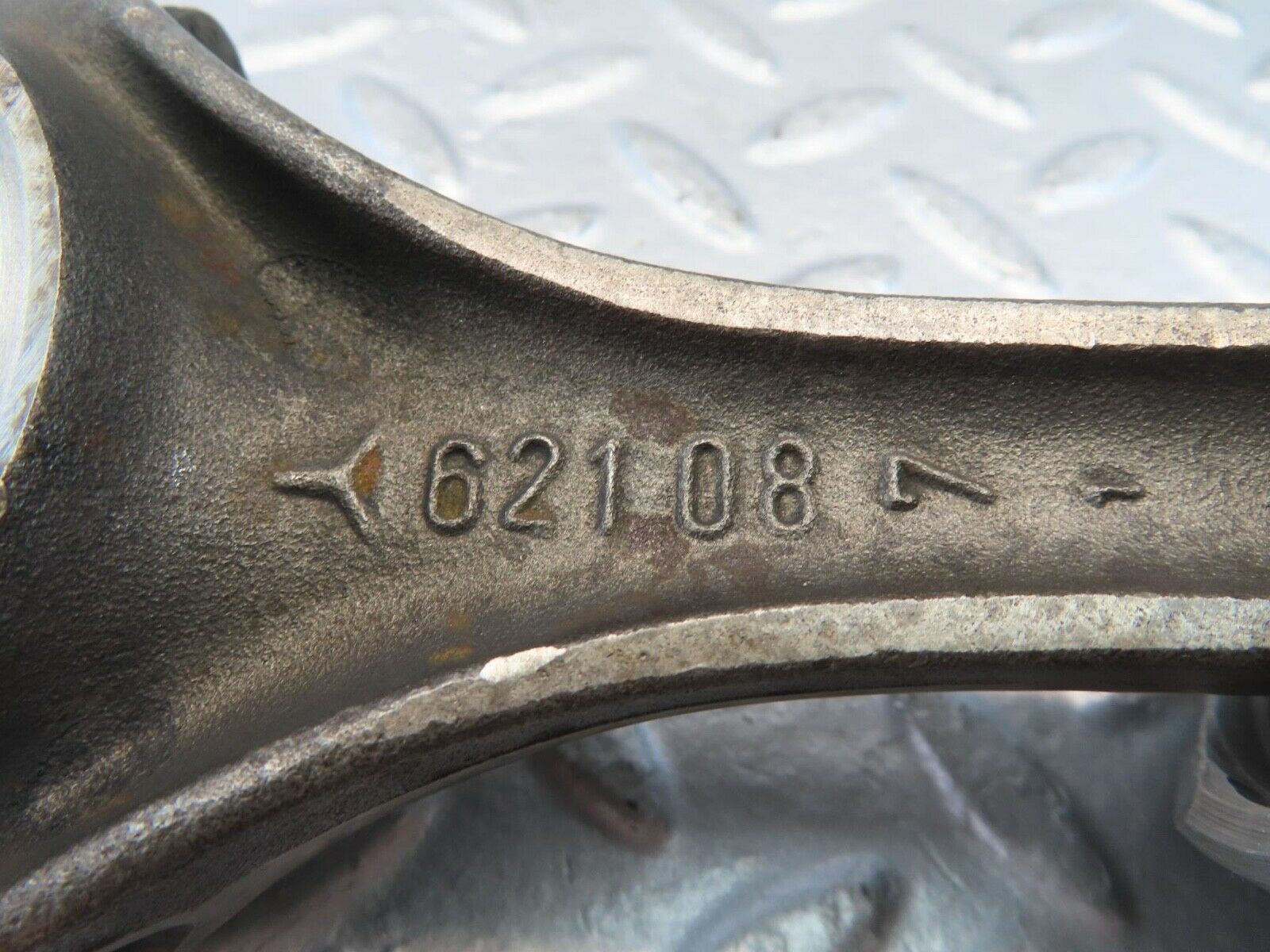 10996 Mercedes-Benz W115 220D Piston With Connecting Rod 86.98 mm